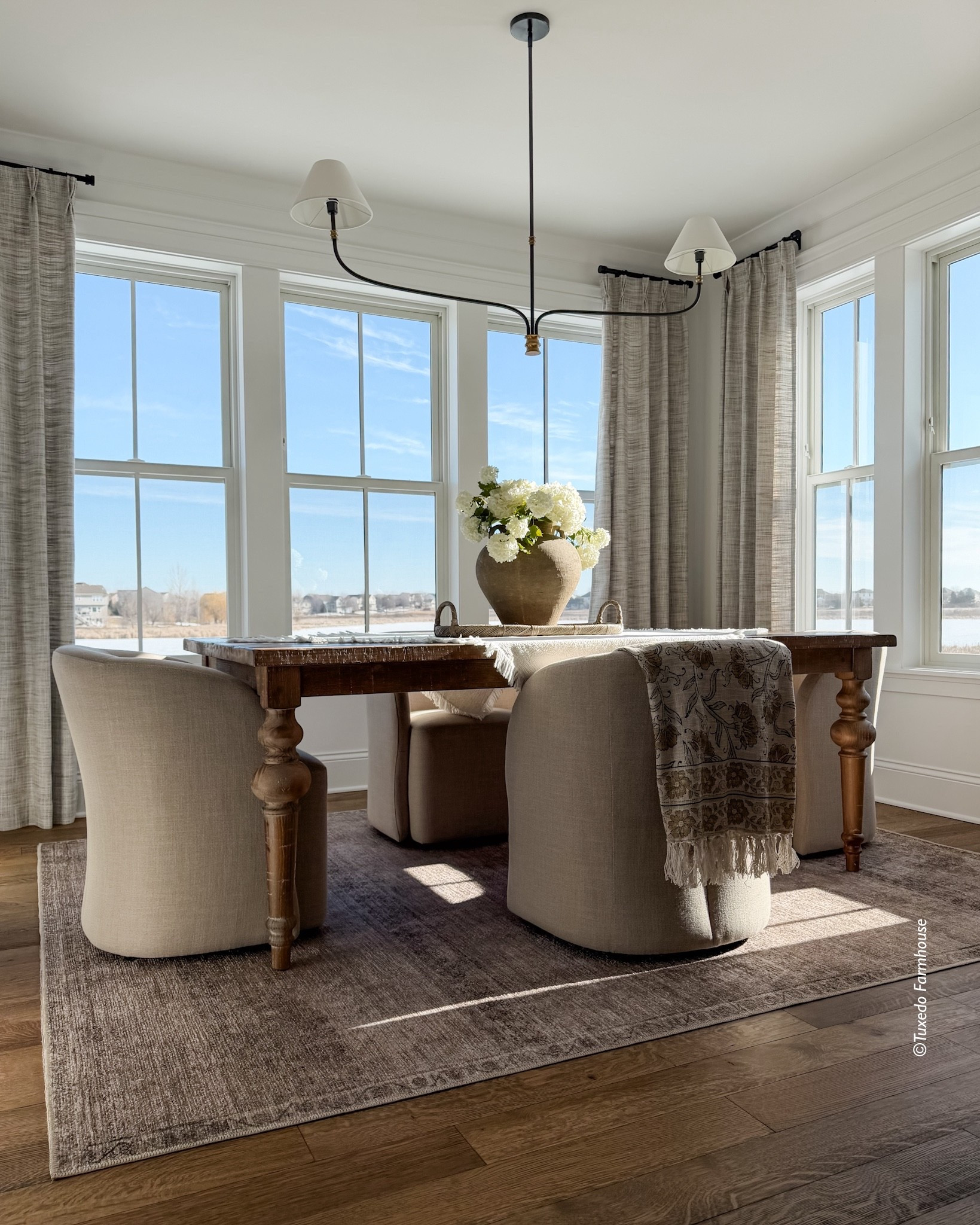 Spring dining room inspo, served fresh.
Layer in light textures, soft neutrals, and nature-inspired accents to create a table that feels as inviting as the season. From woven details to warm metallics and floral touches, it’s the perfect refresh for hosting brunch, dinner parties, and everything in between.

#LTKhome #LTKspring #LTKdiningroom #LTKstyletip #LTKseasonal #LTKfinds 

 

#LTKSeasonal #LTKHome #LTKSaleAlert
