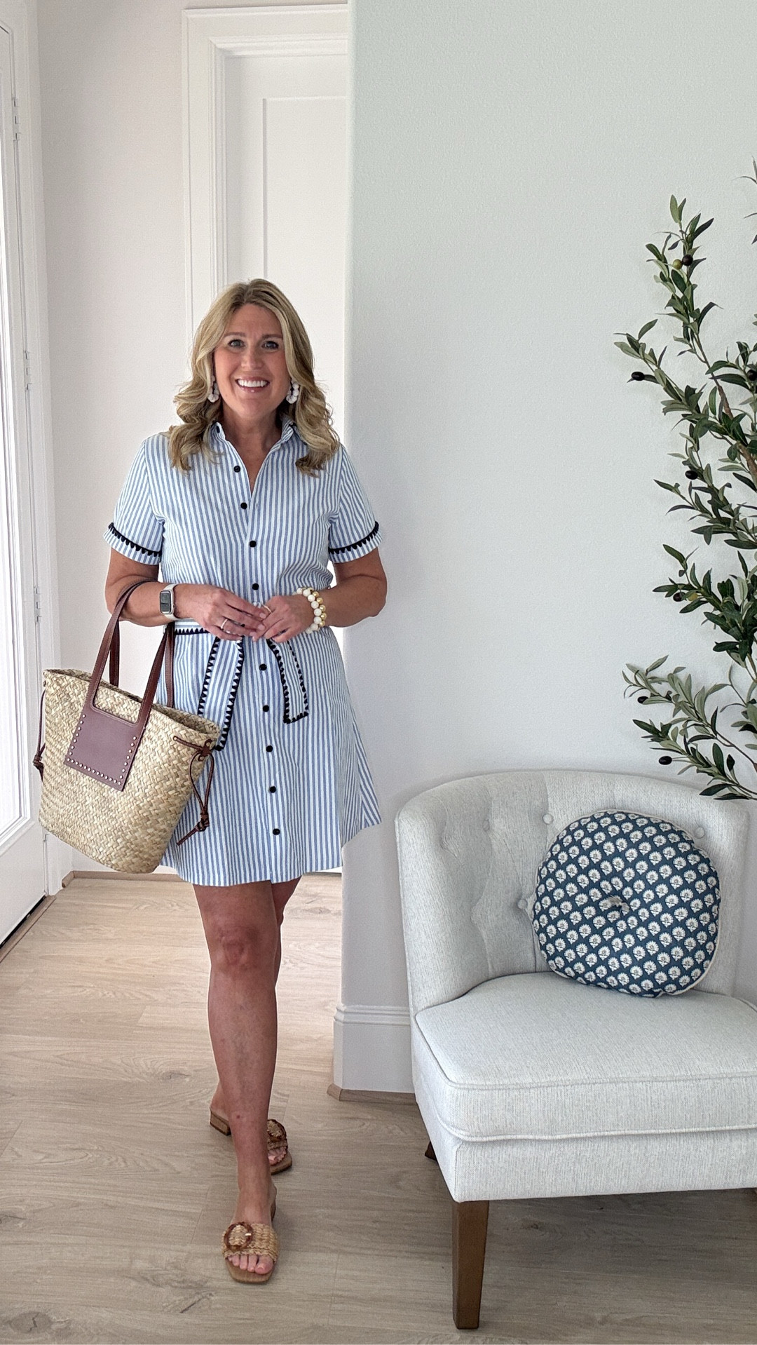 Dress is cotton
Detachable tie belt.
Dress runs true to size.
Sandals run a little snag size at half size.
#duffieldlane
#partner

#LTKootd #LTKSeasonal #LTKOver40