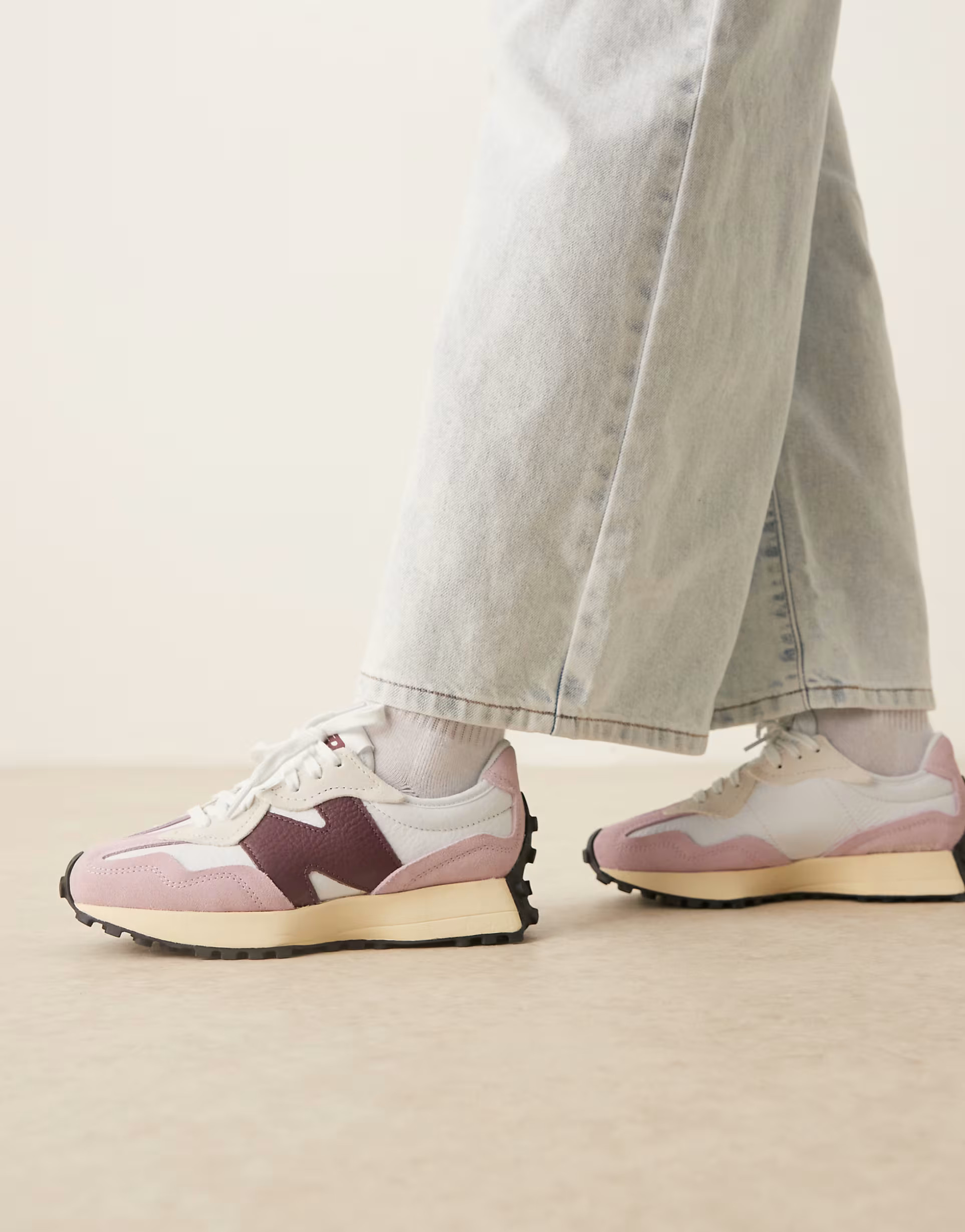 New Balance 327 sneakers in white with pink and burgundy details | ASOS | ASOS (Global)