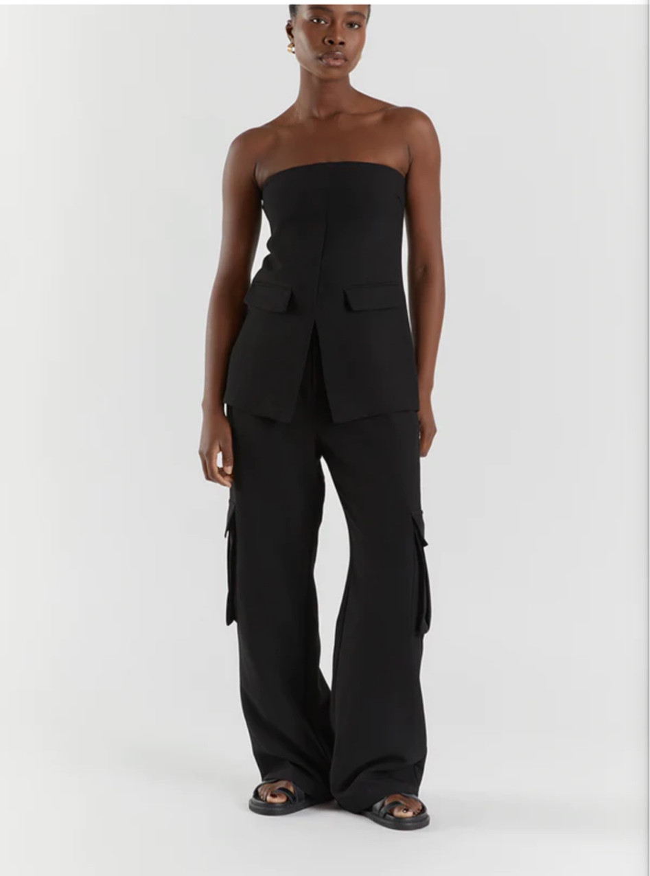 Strapless long blazer and cargo pant set 

#LTKfindsunder100 #LTKfindsunder50