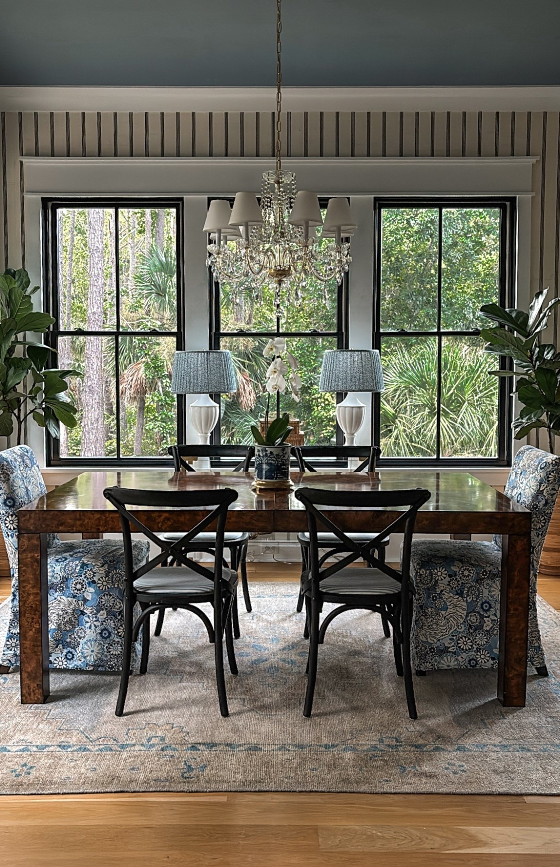Dining room sources 🖤✨