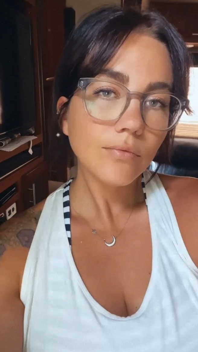 Trendy glasses, clear glasses, trendy big glasses, Warby Parker Glasses

#LTKstyletip #LTKworkwear #LTKFind