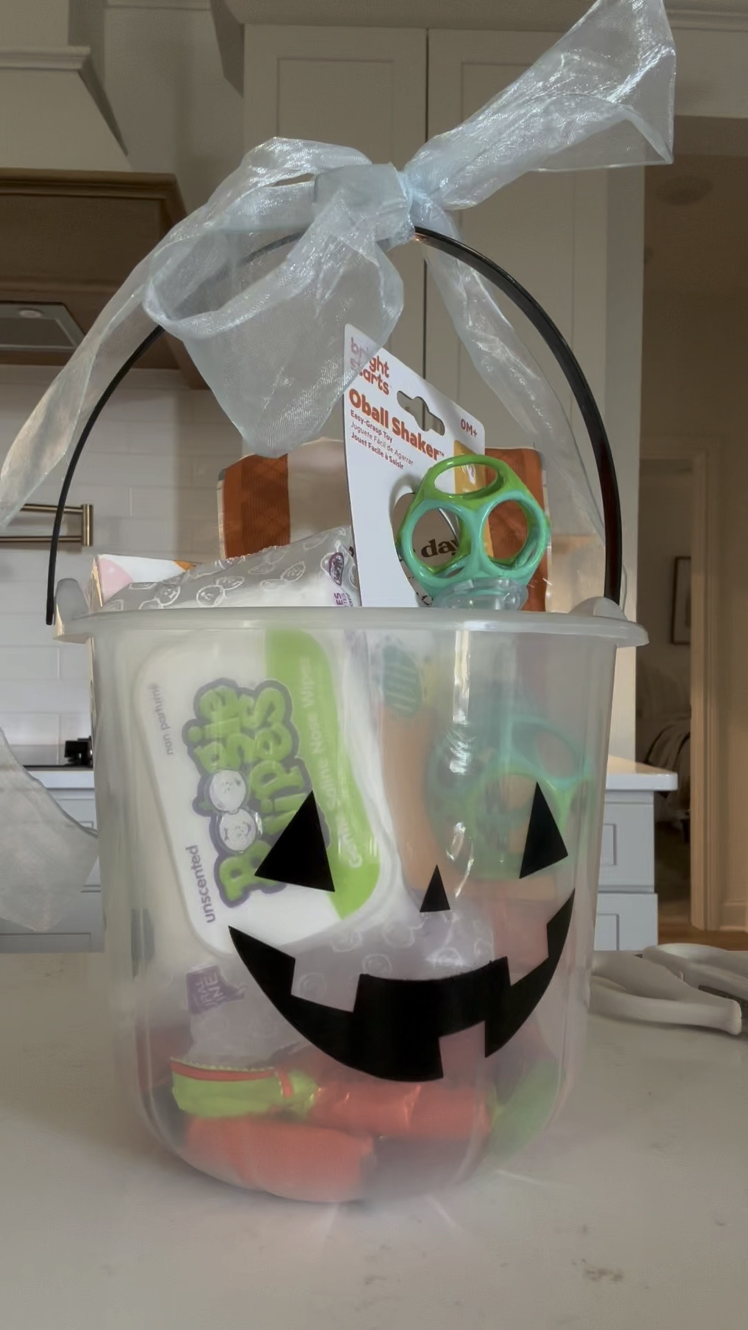 I’ve put together a bundle of new baby essentials, postpartum gifts and seasonal happies to shower new parents! #postpartumgift #babygift #giftfornewmom 

#LTKFamily #LTKSeasonal #LTKBaby