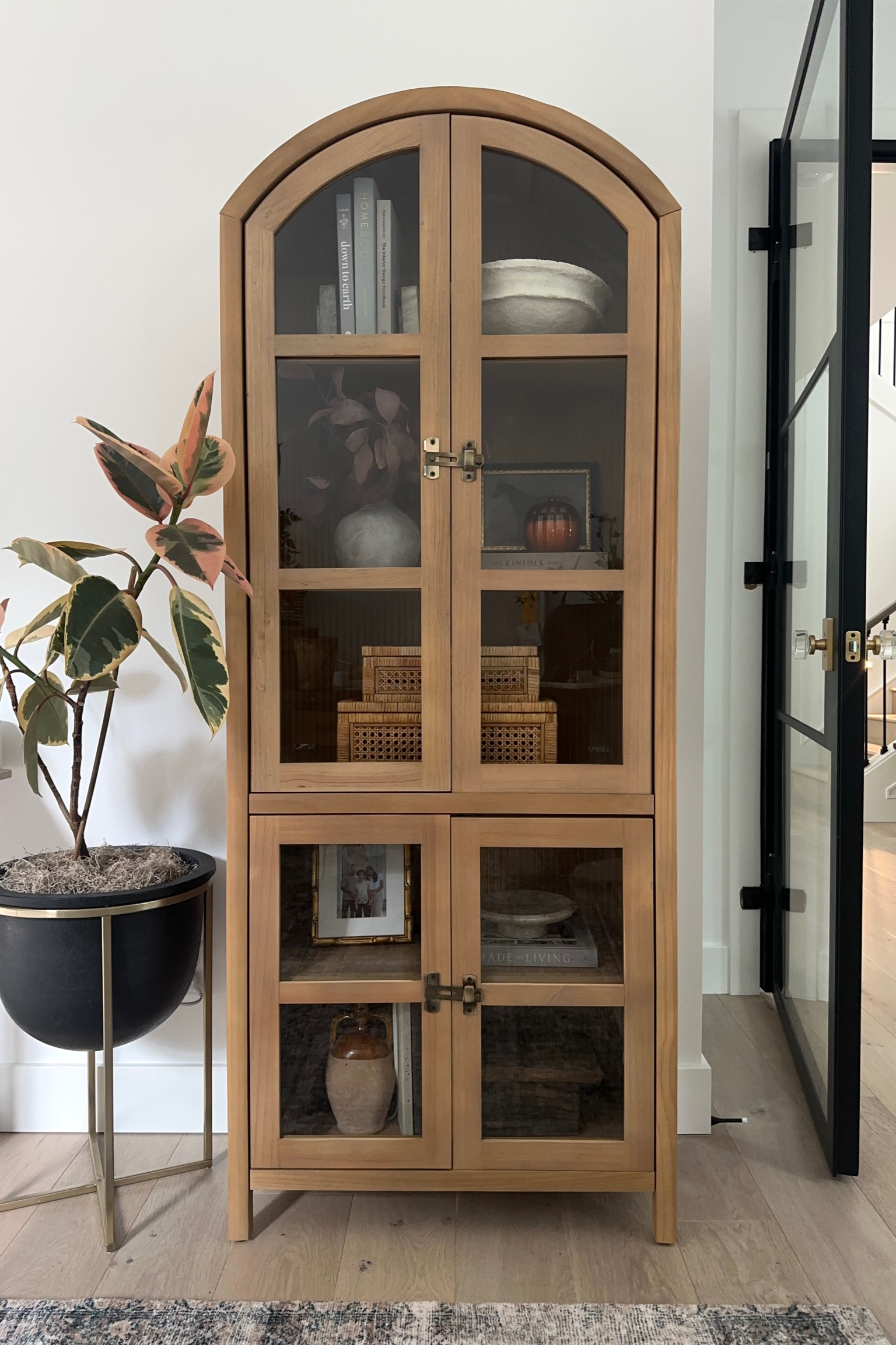 Target cabinet 

@Target @Targetstyle #AD #TargetPartner #Targetstyle #Target