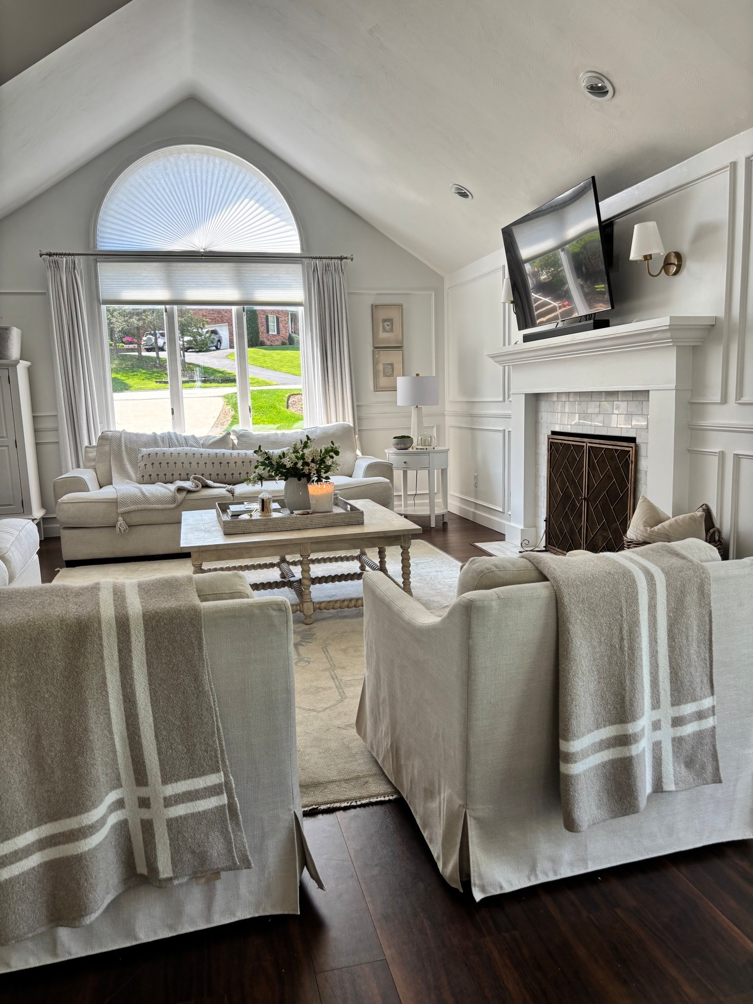 Links for everything (or similar items) in my spring living room! 

#LTKHome