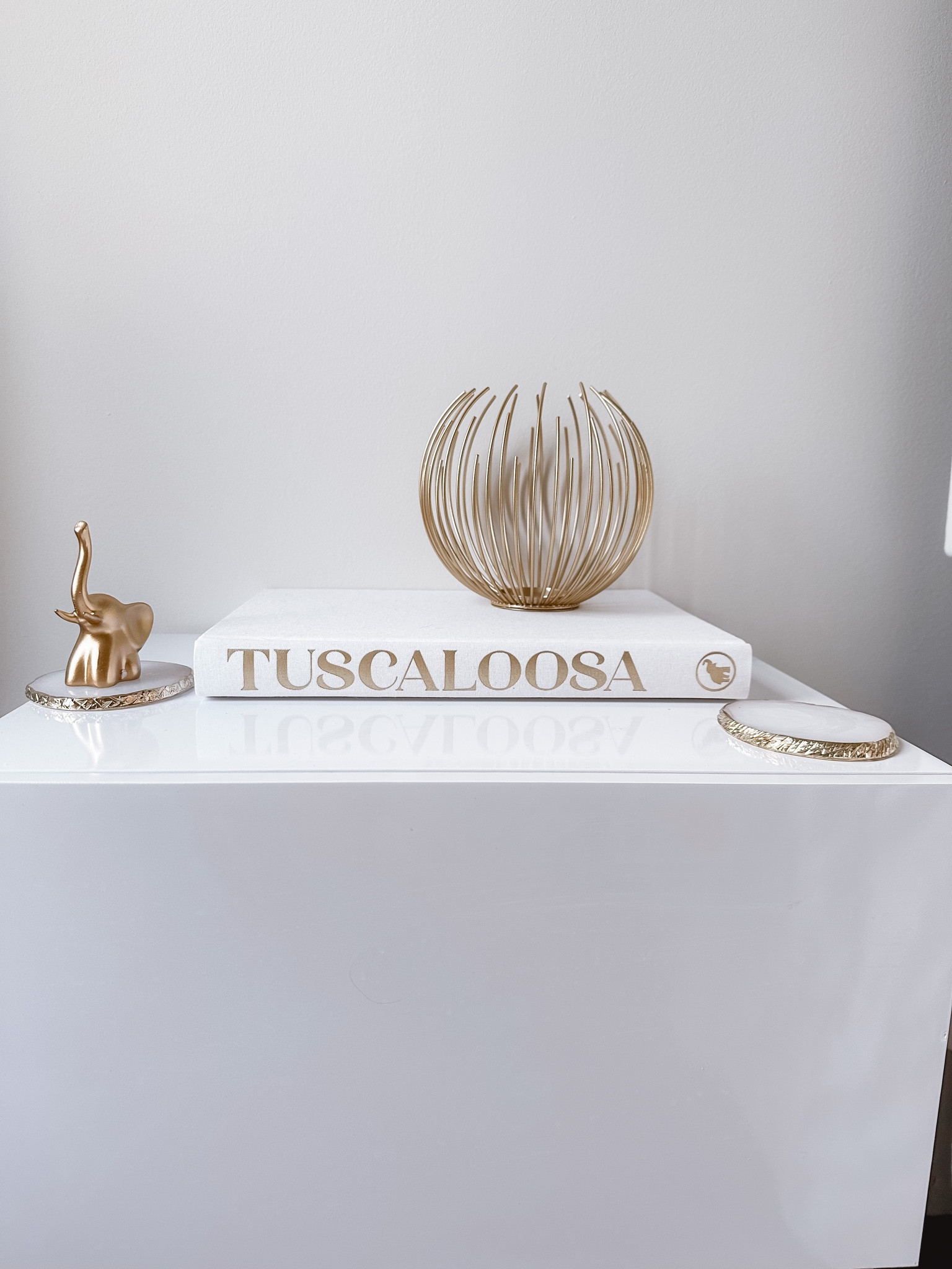 check out my back to school room details!
book is from lou & co in tuscaloosa 

#LTKFind #LTKSale #LTKBacktoSchool