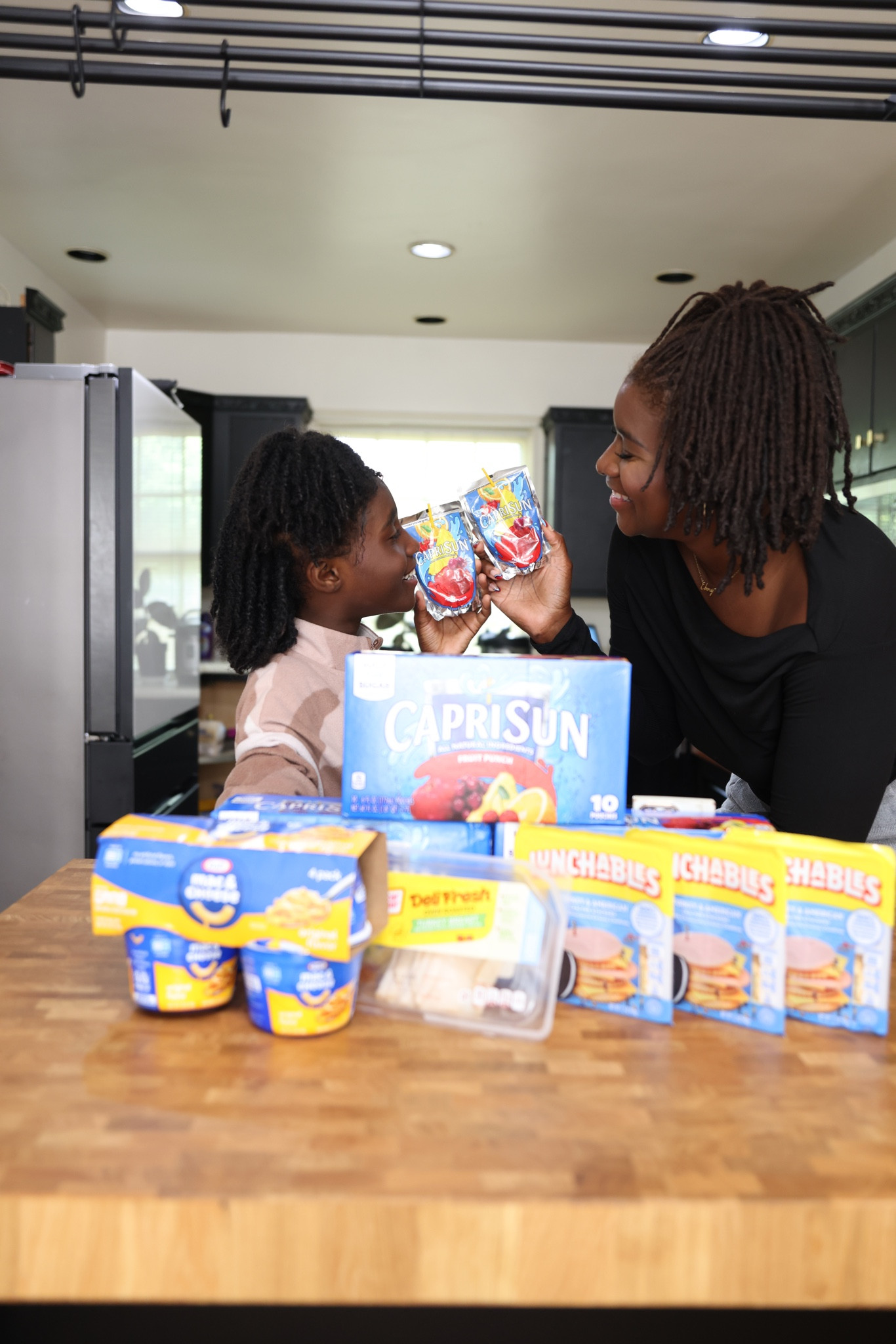 
#ad more craft hinds for your favorite back to school needs! Check out what me and Ken are loving. We grabbed all of these goodies from @target and you can Tony shopping my links or heading in store! 🙌🏾 #target #TargetPartner #schoollunchideas #backtoschool

@Lunchables ✅
@CapriSuns ✅
@Oscarmayer ✅
 @kraft_macandcheese ✅