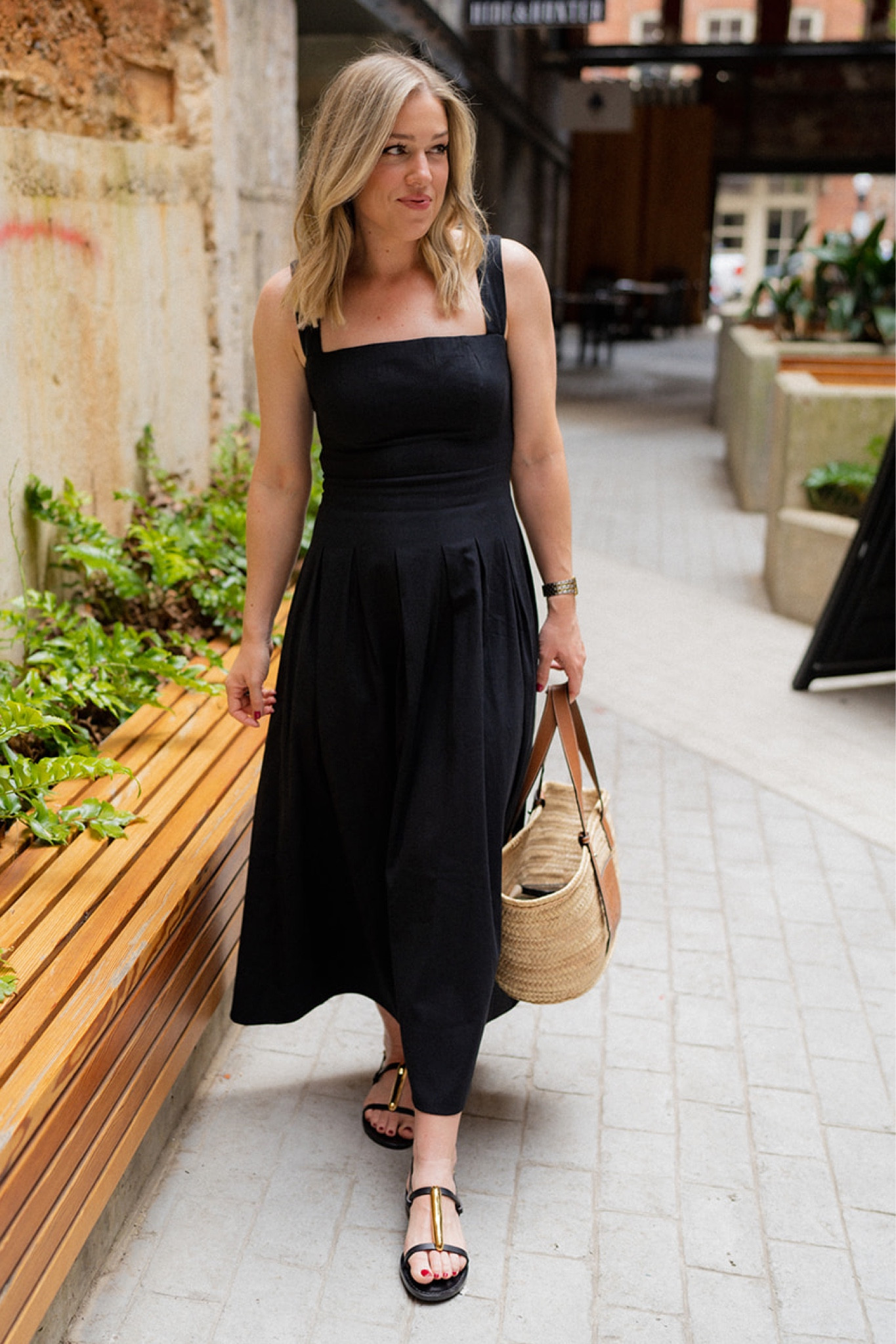 Black linen dresses are hitting just right this Spring/Summer season and I’ve found a few favorites from Saks! 

#LTKFind #LTKstyletip