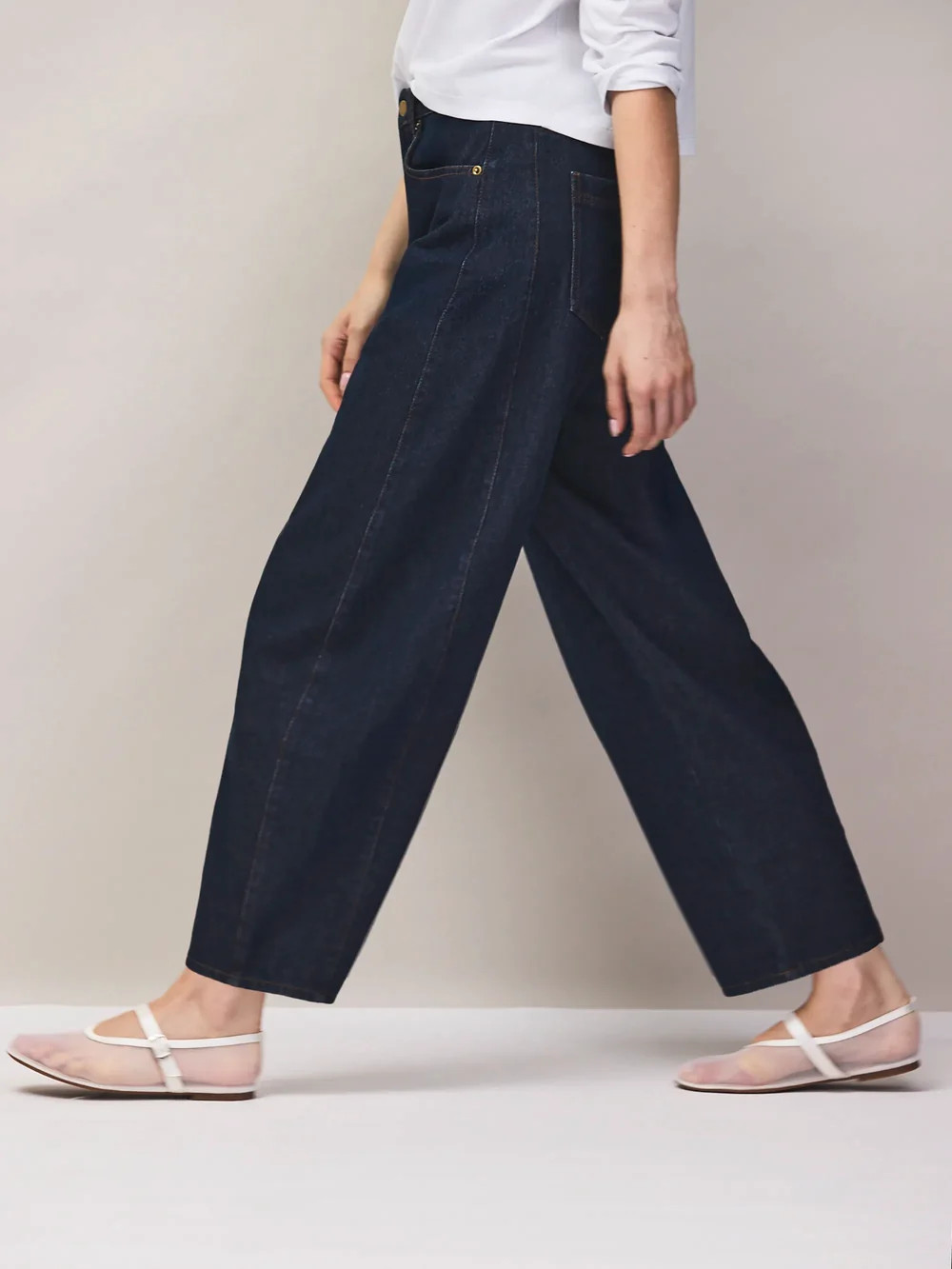 Dark Blue Denim Barrel Leg Jeans | Ro&Zo