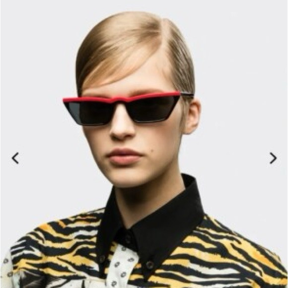 Stylish Prada sunglasses SPR 19U | Poshmark