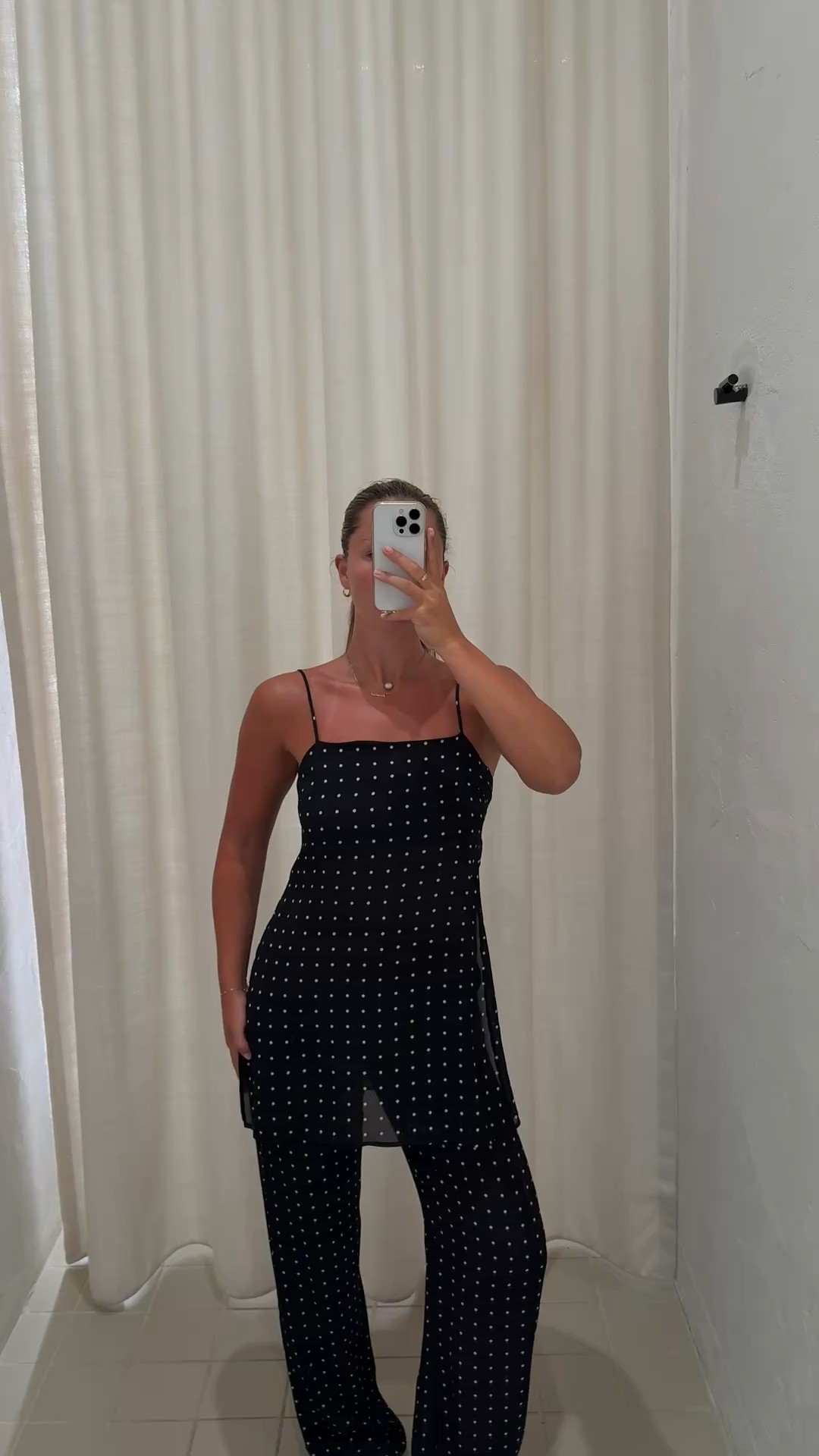 My go to set for summer! Wearing a 6 in both top and pants 

#LTKaustralia #LTKstyletip #LTKsummer