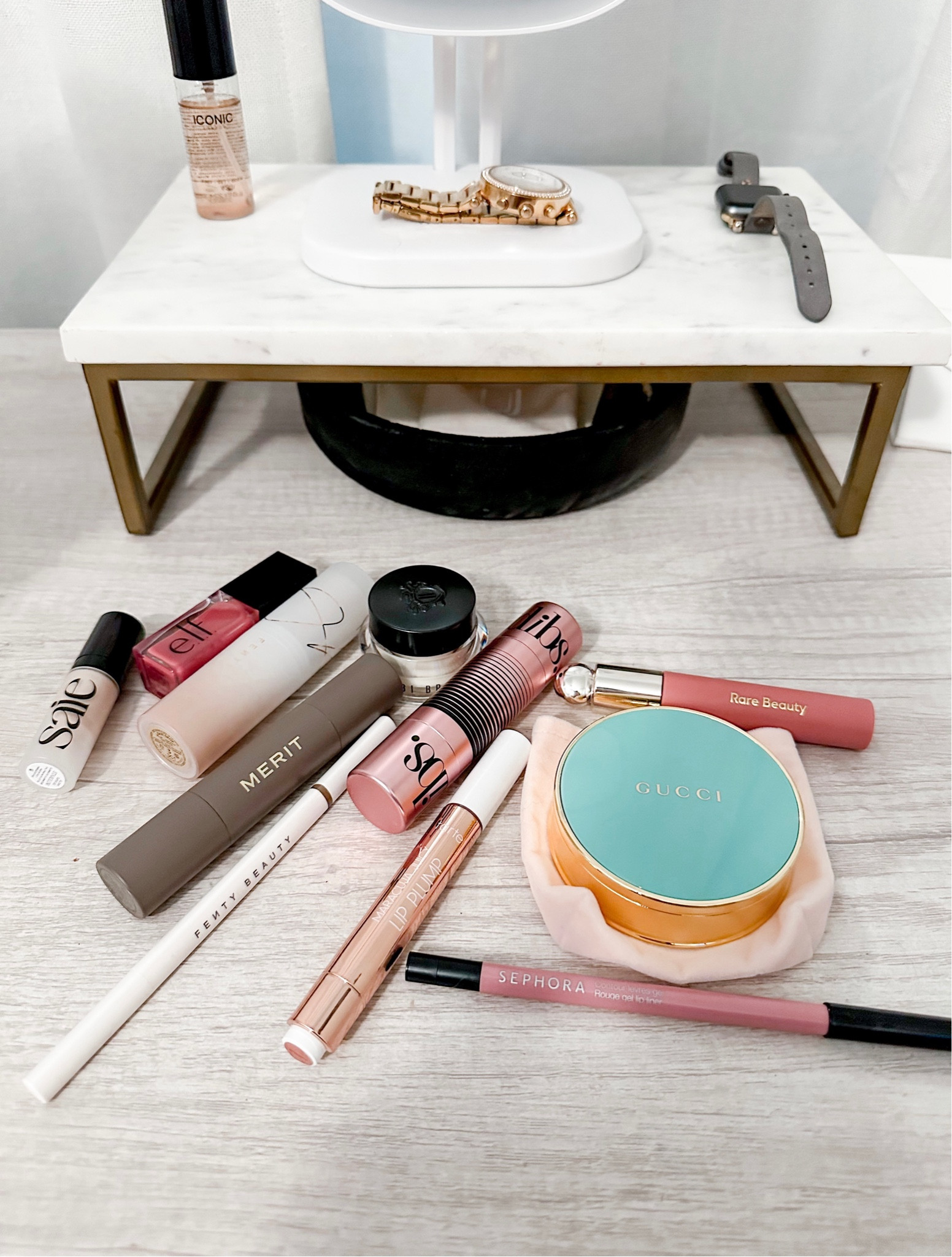 New Makeup Products! #makeup 
Gucci: 02 Bronzing Powder
Sephora Lip: Mid Day Rose 
Rare Beauty: Hope
Tarte: Primrose
Dibs: Aura
Saie: Starglow
Gently Beauty: Dark Ash Blonde
Merit: Silk 
Gently Beauty Blur Stick: Eaze Drop
Elf: Rose Envy 

#LTKbeauty