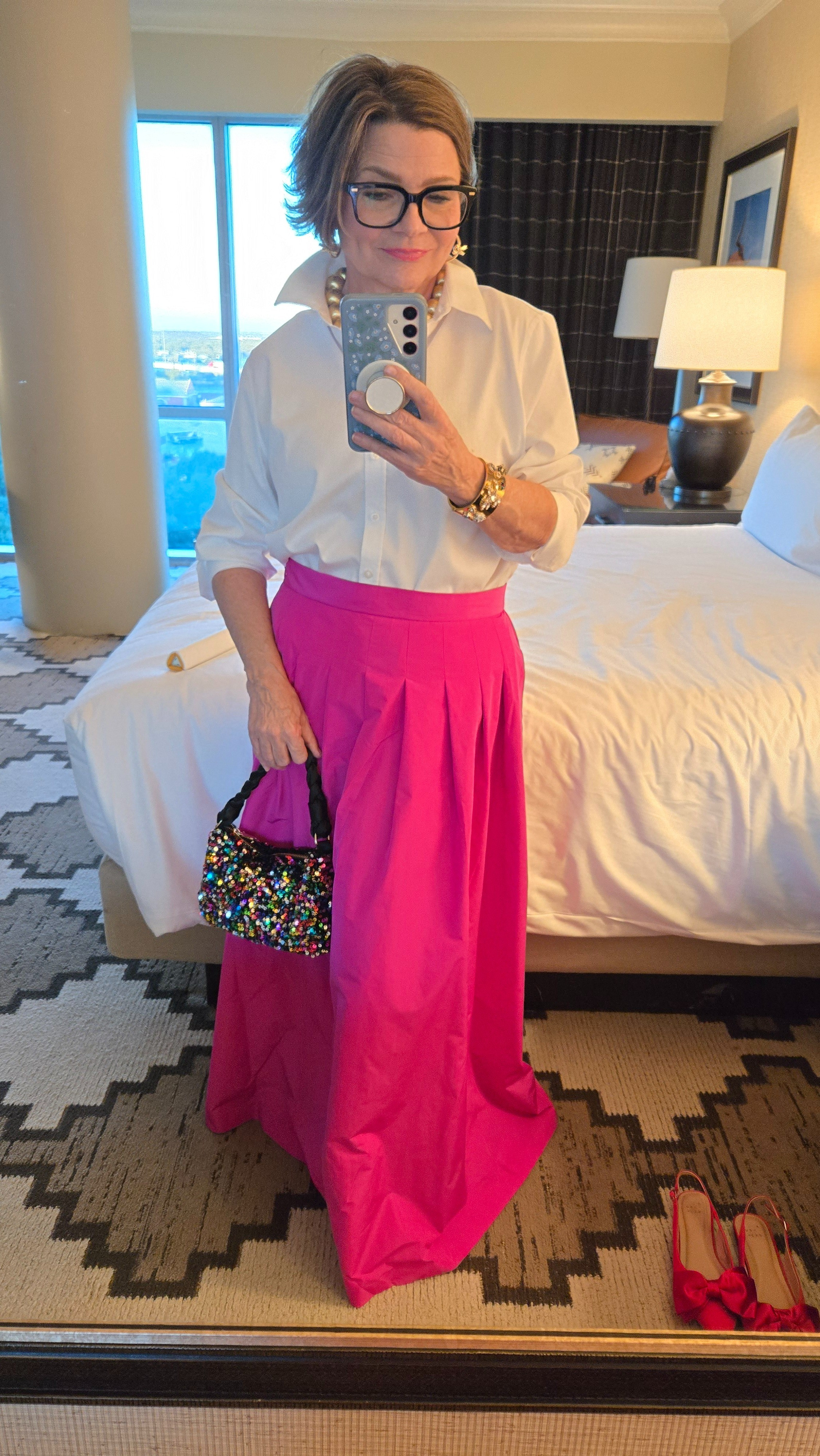 A pretty date night look. The perfect hostess skirt from Talbots, a crisp white blouse and matching pink suede heels. 

#LTKHoliday #LTKMidsize #LTKdayinmylife