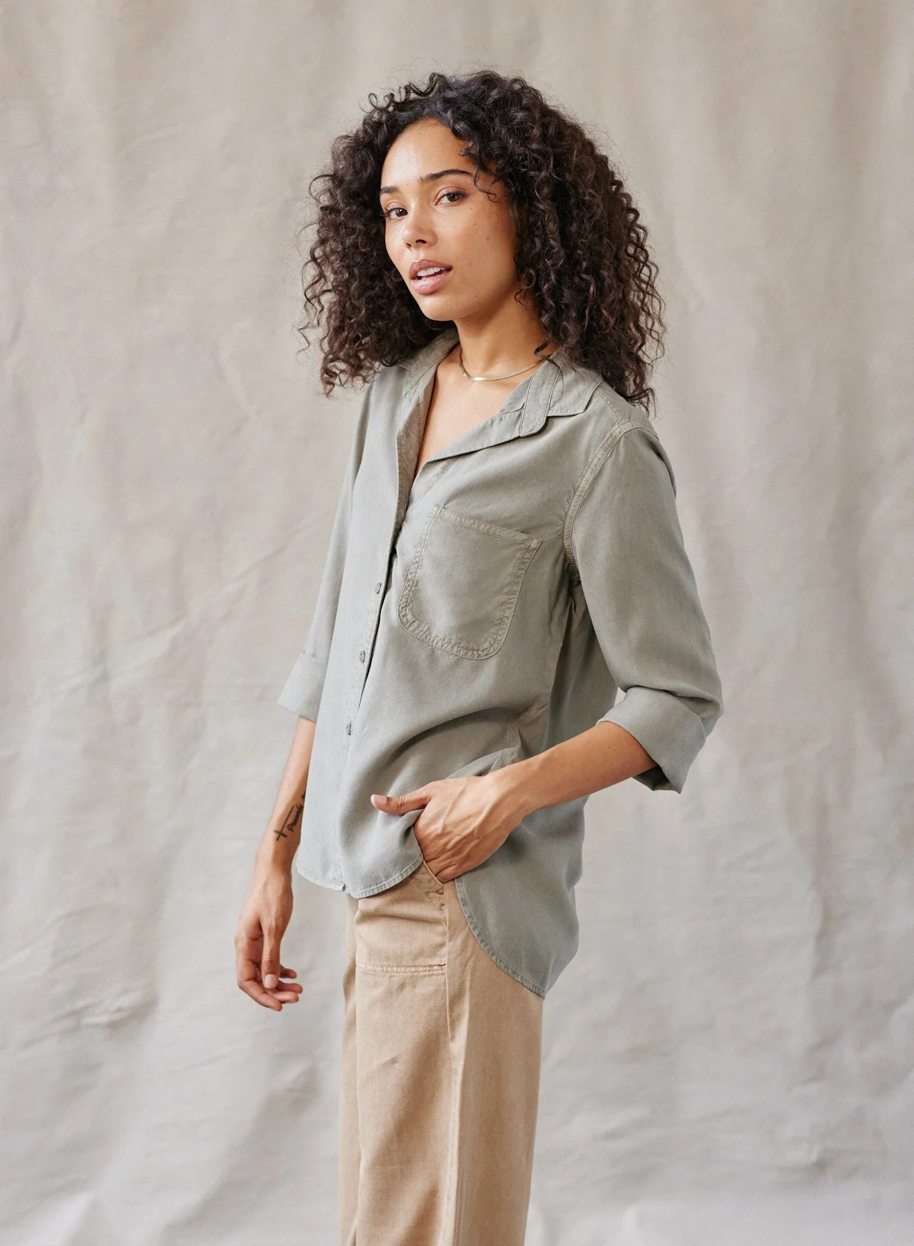 Shirt Tail Button Down - Soft Army - Bella Dahl | Bella Dahl