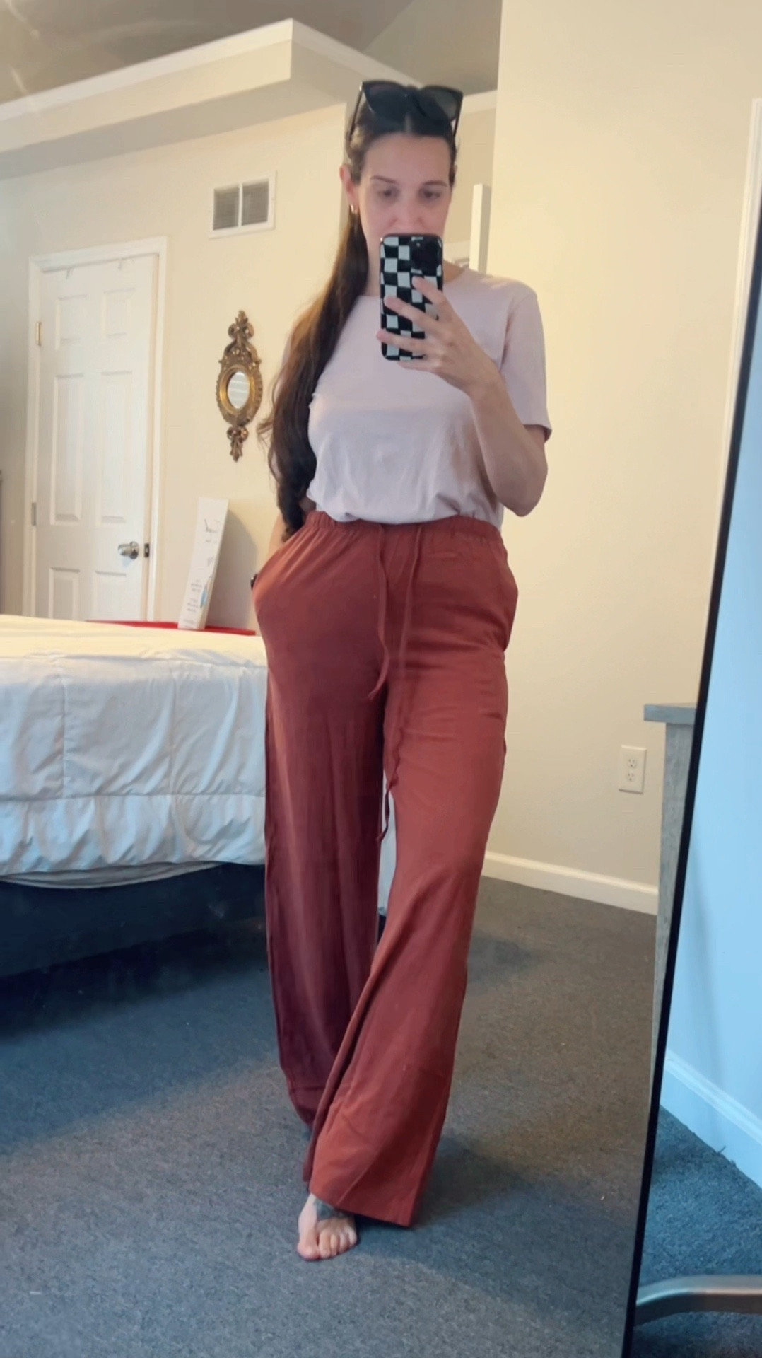 Quick try on of my fav flowy linen pants! This is the rust color and it’s perfect for fall! 

#LTKFallSale #LTKVideo #LTKFindsUnder50