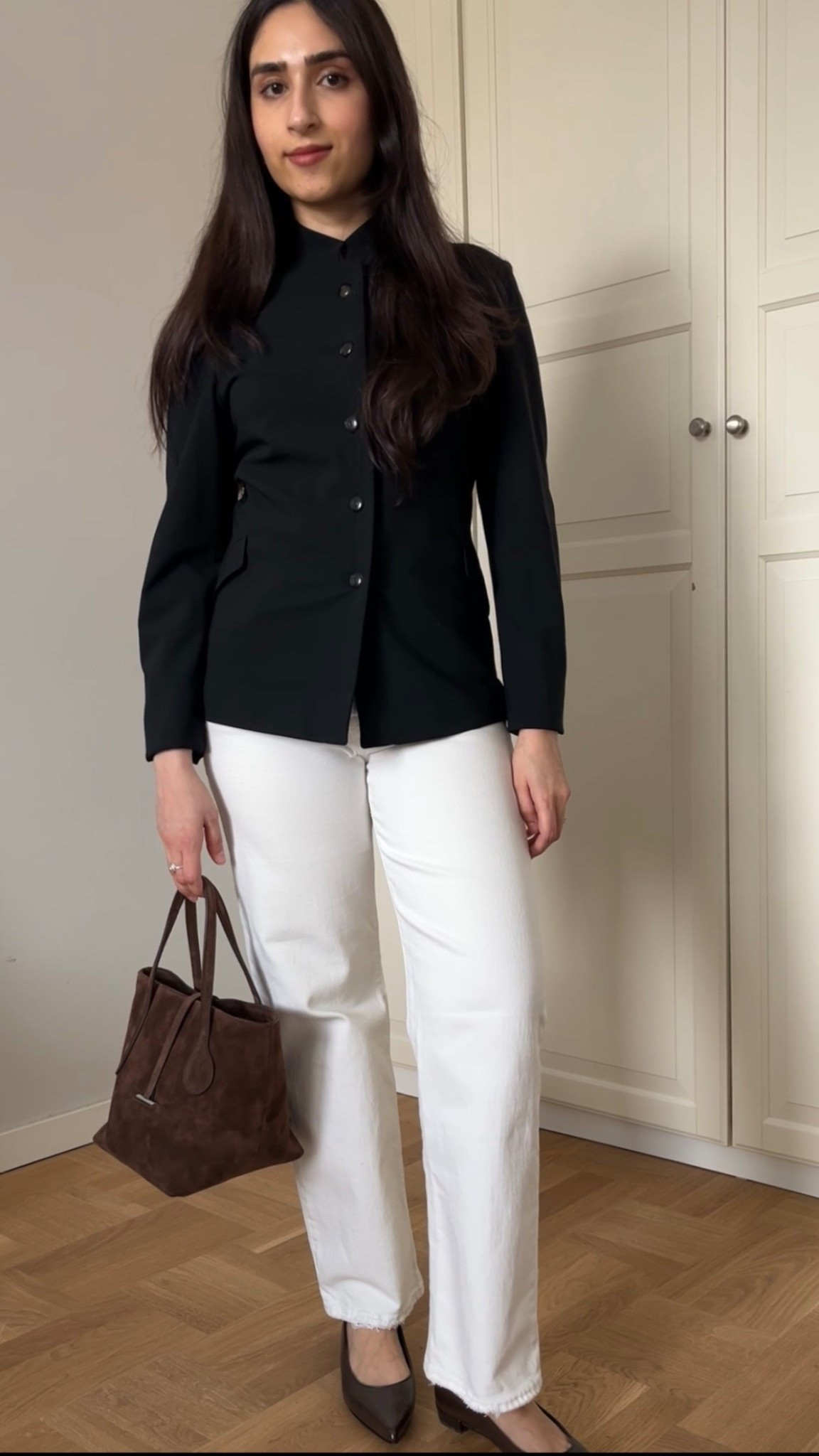 A classic spring look with brown accessories🤎

Chic spring outfit, Suede bag, Brown pointed shoes, White denim spring look

#LTKeurope #LTKspring #LTKworkwear