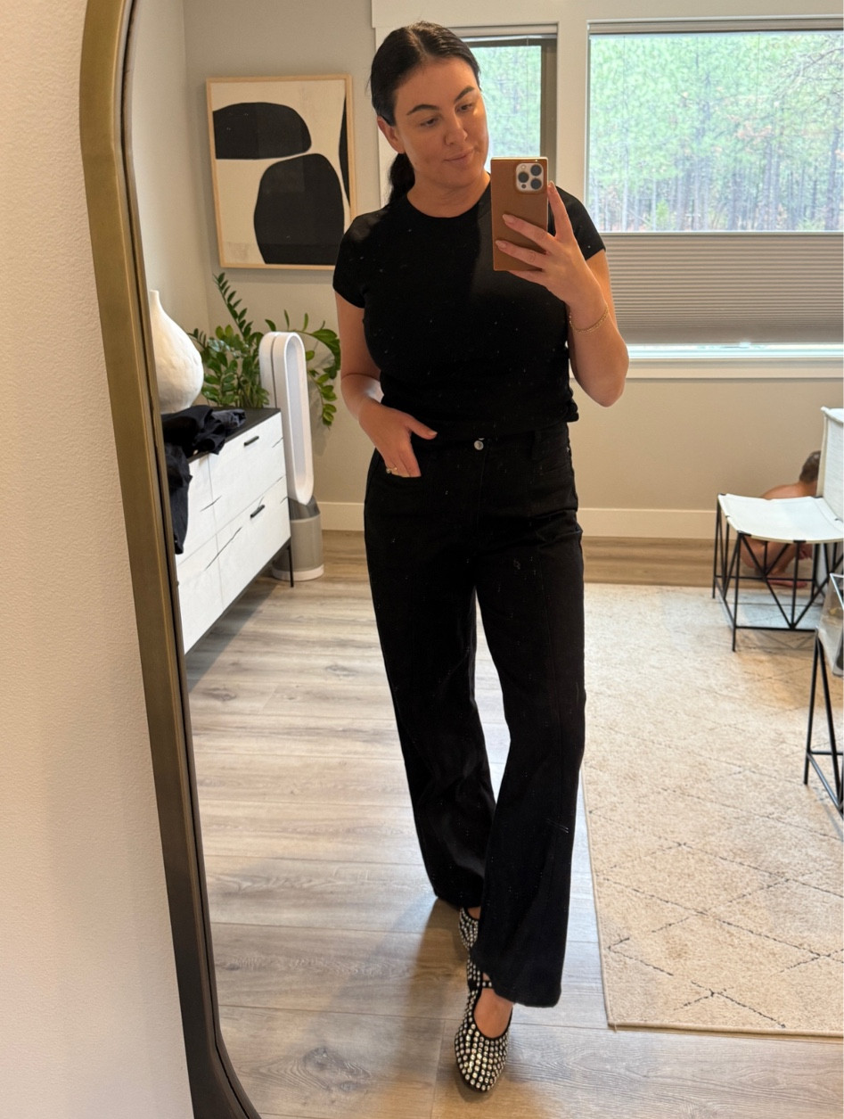 Cute little casual outfit for running errands. Everything is from Target!

#LTKStyleTip #LTKSeasonal #LTKBeauty