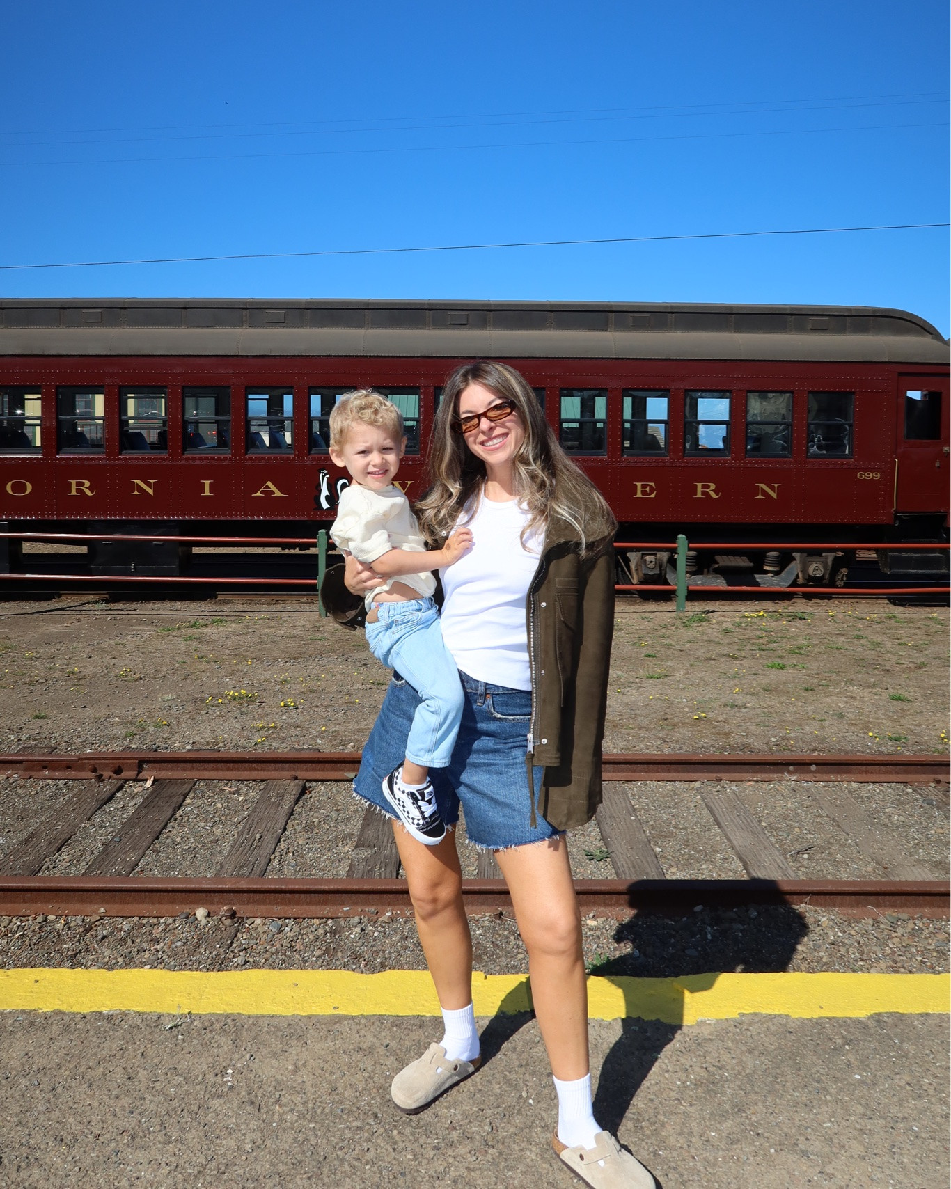 Labor Day weekend fall outfit! 🍂

I’m 5’4” and wearing my usual smalls
size down to an xs in the tee
size up to a 27 in the shorts

summer to fall look, transitional fashion, denim shorts, clogs, basics, white tee and jeans, weekend look, autumn outfit inspo

#LTKdayinmylife #LTKgrwm #LTKootd