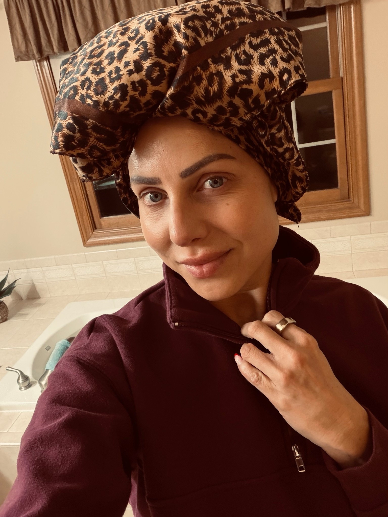 silk bonnet = zero frizz, less breakage, and hair that last all week.

If you’re investing time in your hair protect them at night. A good bonnet keeps moisture in, reduces tangles, and helps your style survive sleep.

Fat hair girls… this is your sign to wrap it up 🖤

#CurlyHairCare #ThickHairTips #CurlyGirlMethod #SilkBonnets #ProtectYourCurls #HealthyCurls #LTKBeauty

#LTKmomlife #LTKBeauty