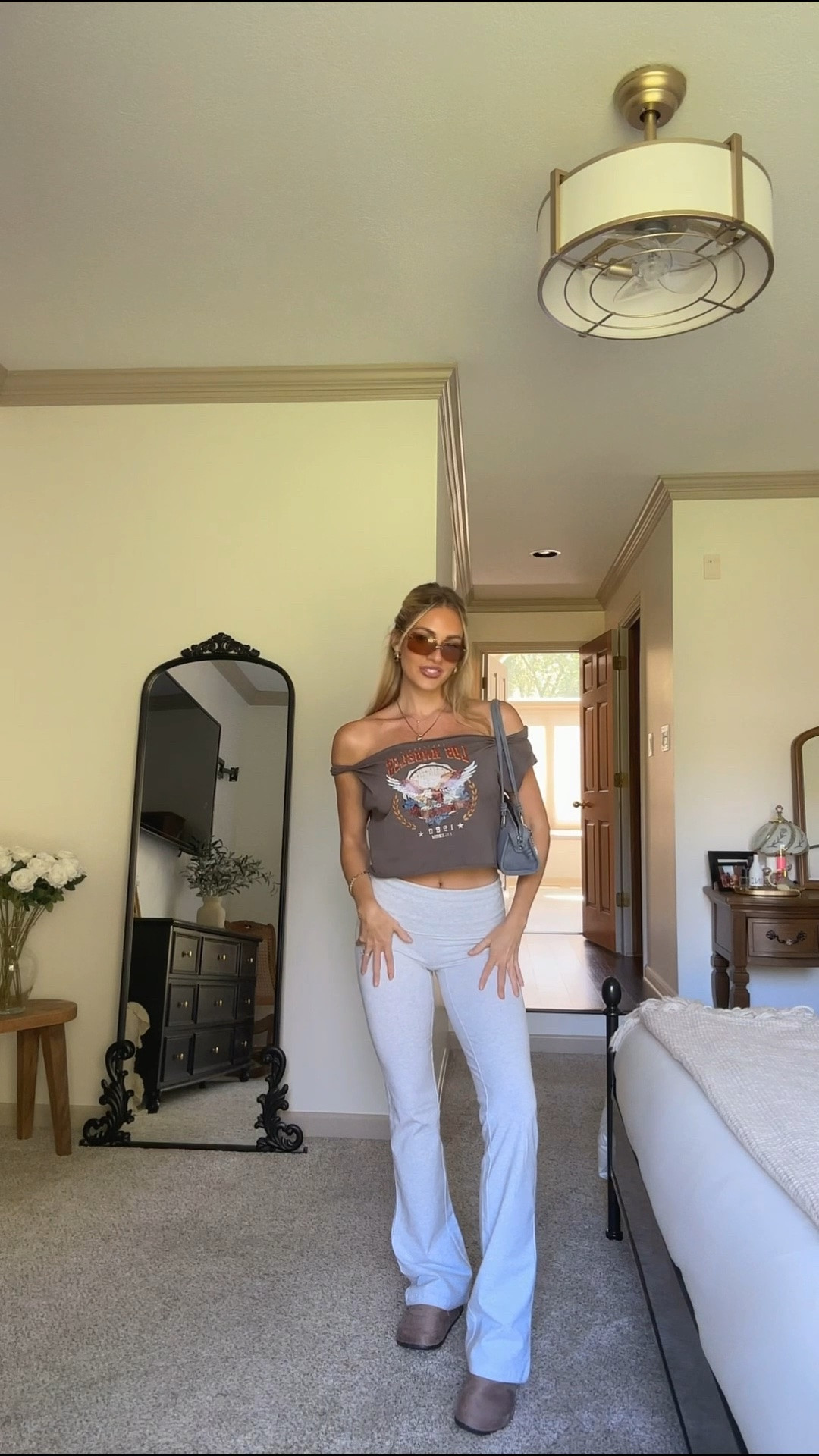 Tuesday ootd—small top and bottoms. These pants are like pajamas, they’re so comfy!!!

#LTKootd