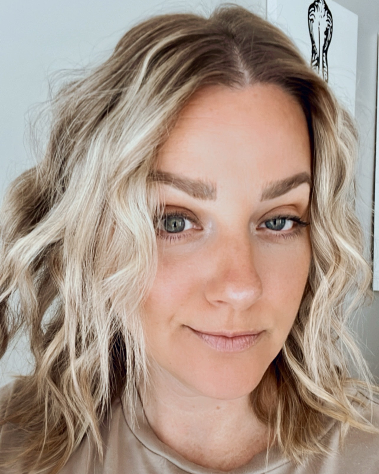 ✨Tried something new with my waves and I’m kinda obsessed.
Used a mix of the Revlon wave iron and 3/4” curling iron to add extra dimension, and layered on all my go-to styling products for hold, shine & texture:
🔹 Heat protectant: Living Proof Perfect Hair Day
🔹 Volume & grit: Living Proof Dry Volume Spray
🔹 Shine & frizz control: Amika Glass Action

Trust me, these are game changers for beachy, lived-in texture 🌊✨ 

#HairGoals #LTKhair #Over40Style #WavyHairRoutine #LTKbeauty


#LTKBeauty #LTKStyleTip #LTKOver40