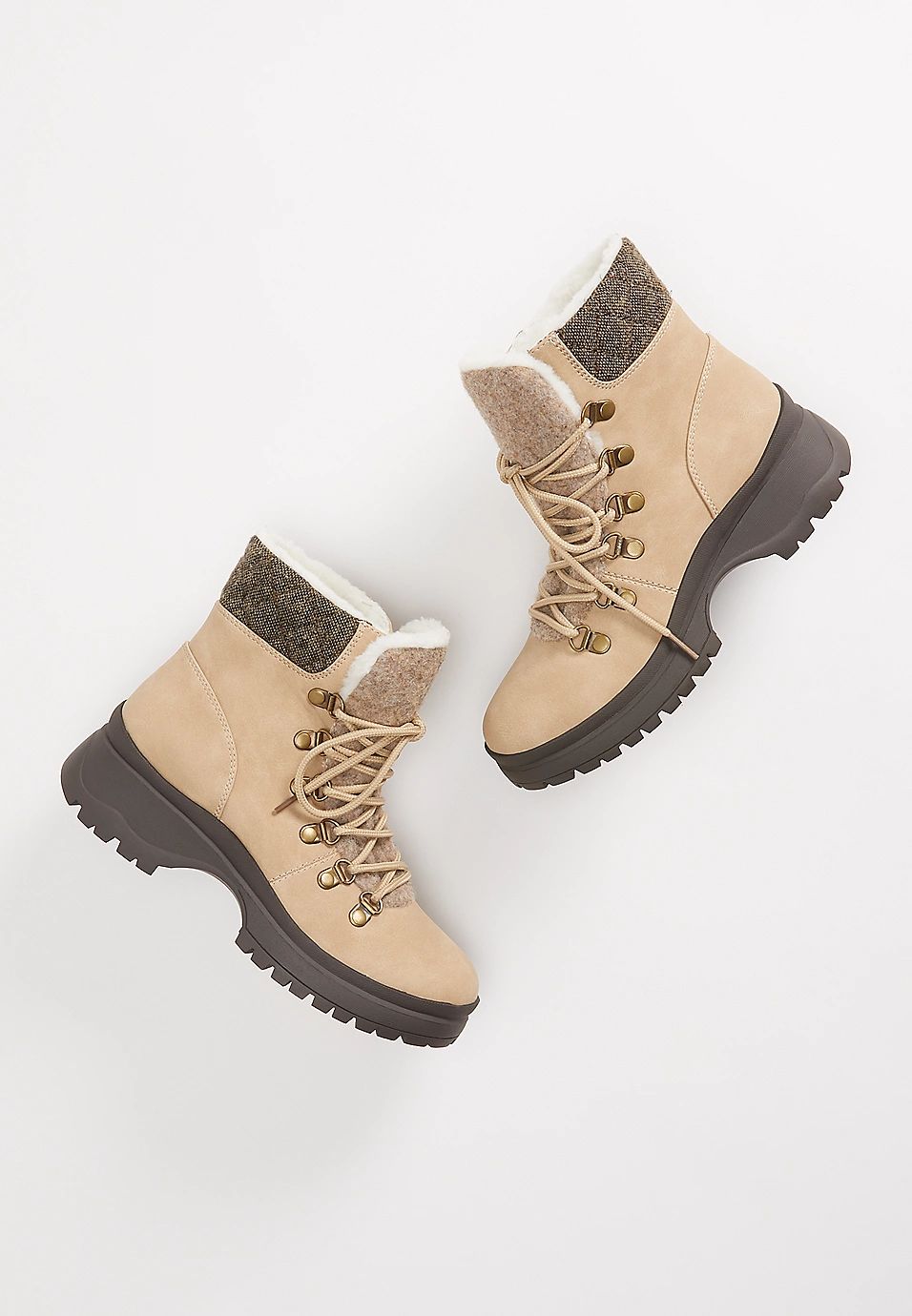 Raven Outdoor Adventure Boot | Maurices