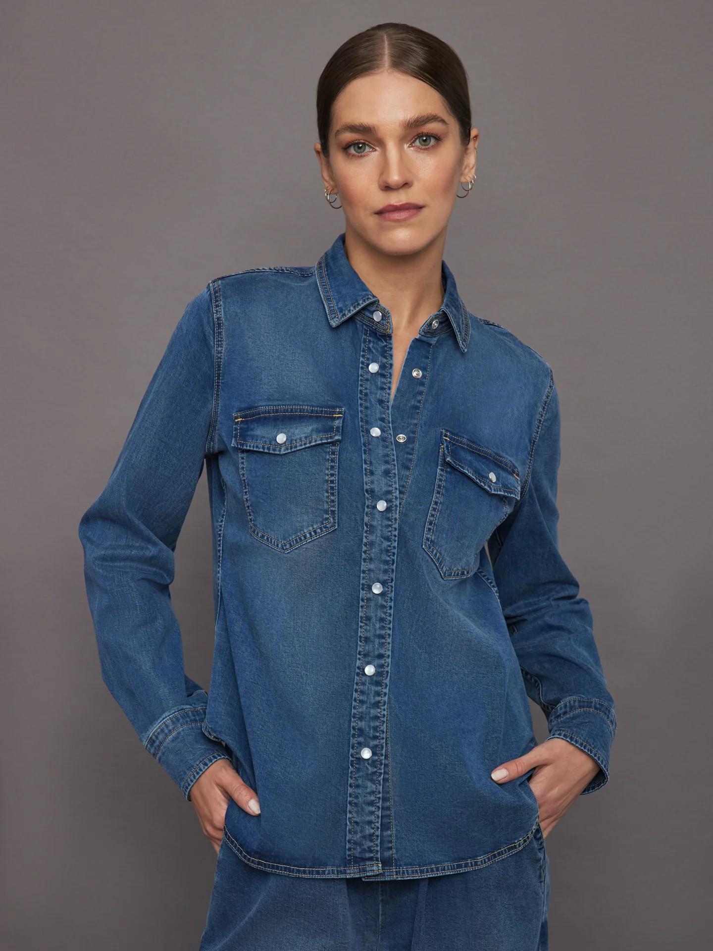 Chambray Denim Shirt - Medium Wash | Carbon38