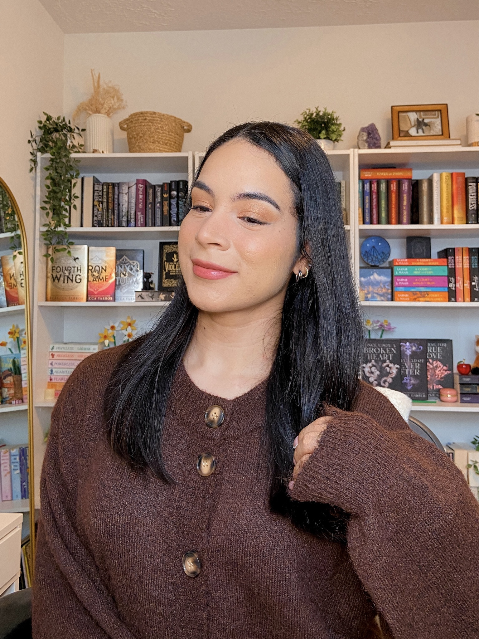 a little makeup selfie never hurt nobody! ✨ everyday makeup look, daily makeup selfie, natural makeup, soft glam makeup, drugstore makeup favorites, high end makeup routine, affordable makeup + luxury makeup, makeup of the day, motd, flawless makeup look, neutral glam, beauty selfie, makeup inspiration, glowy skin makeup, simple makeup routine, makeup combo drugstore and high end, everyday glam, beauty content, makeup essentials, get ready with me look, makeup products I love, mixed makeup routine, casual glam makeup, radiant makeup look  

 #LTKCyberWeek #LTKGiftGuide #LTKHoliday