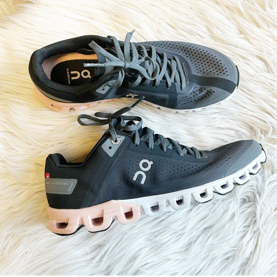 New fave sneakers 👟 


#LTKfit #LTKFind #LTKshoecrush