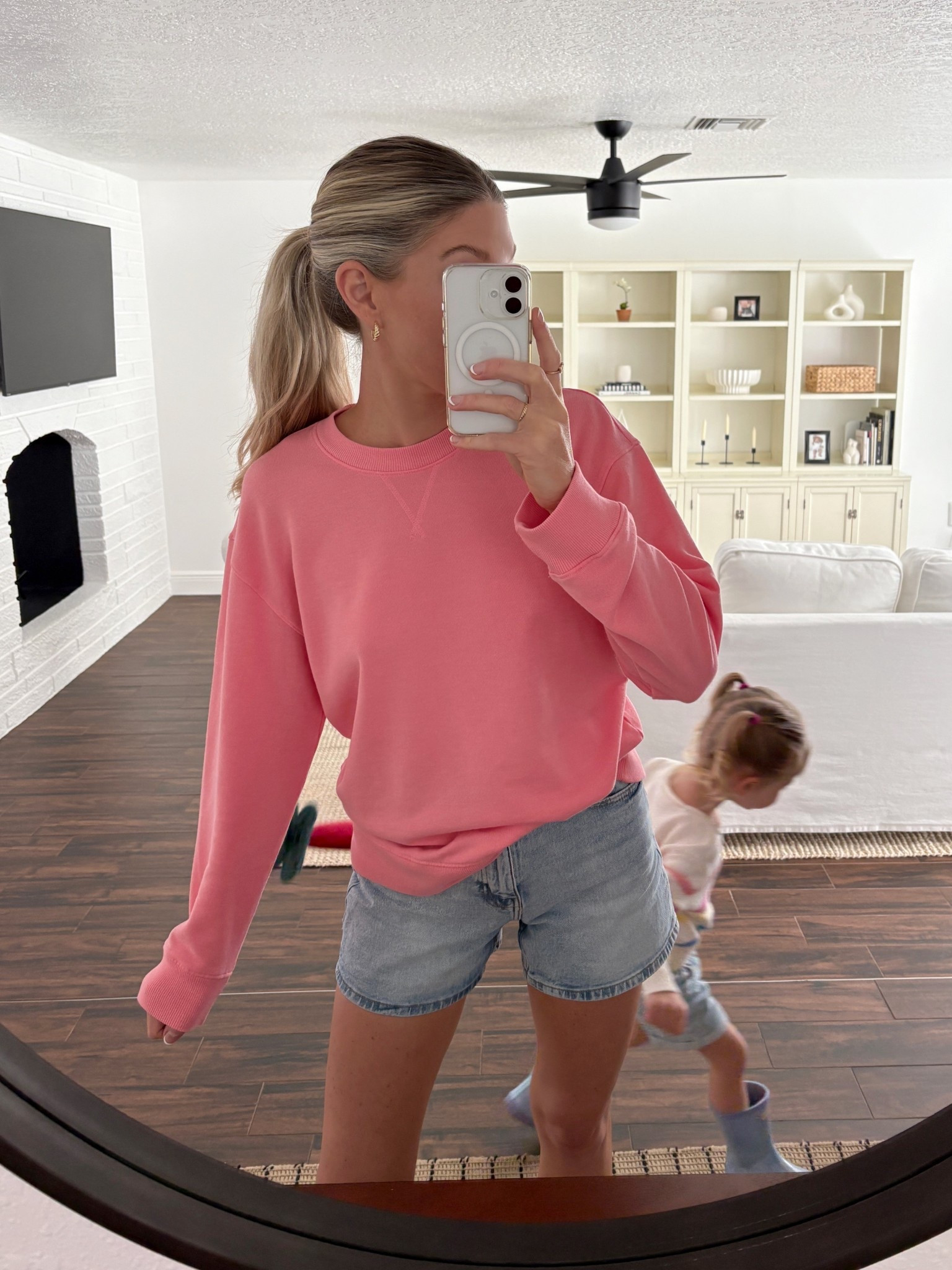 the perfect lightweight spring sweatshirt for under $14 🌸


spring fashion. women’s sweatshirt. affordable fashion. walmart find.

#LTKunder20 #springfashion

#LTKootd