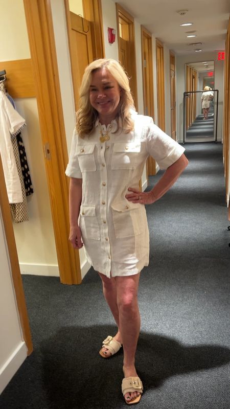 Somehow another I’m always either eating or telling my Instagram husband how to take a photo in all of my videos so they always are crazy looking but here is address. I tried on at the J.Crew local time tour yesterday.. hubby absolutely loved it. it’s a really nice blend of classic, but with the linen looks very beachy. 

#LTKstyletip #LTKSeasonal #LTKover40