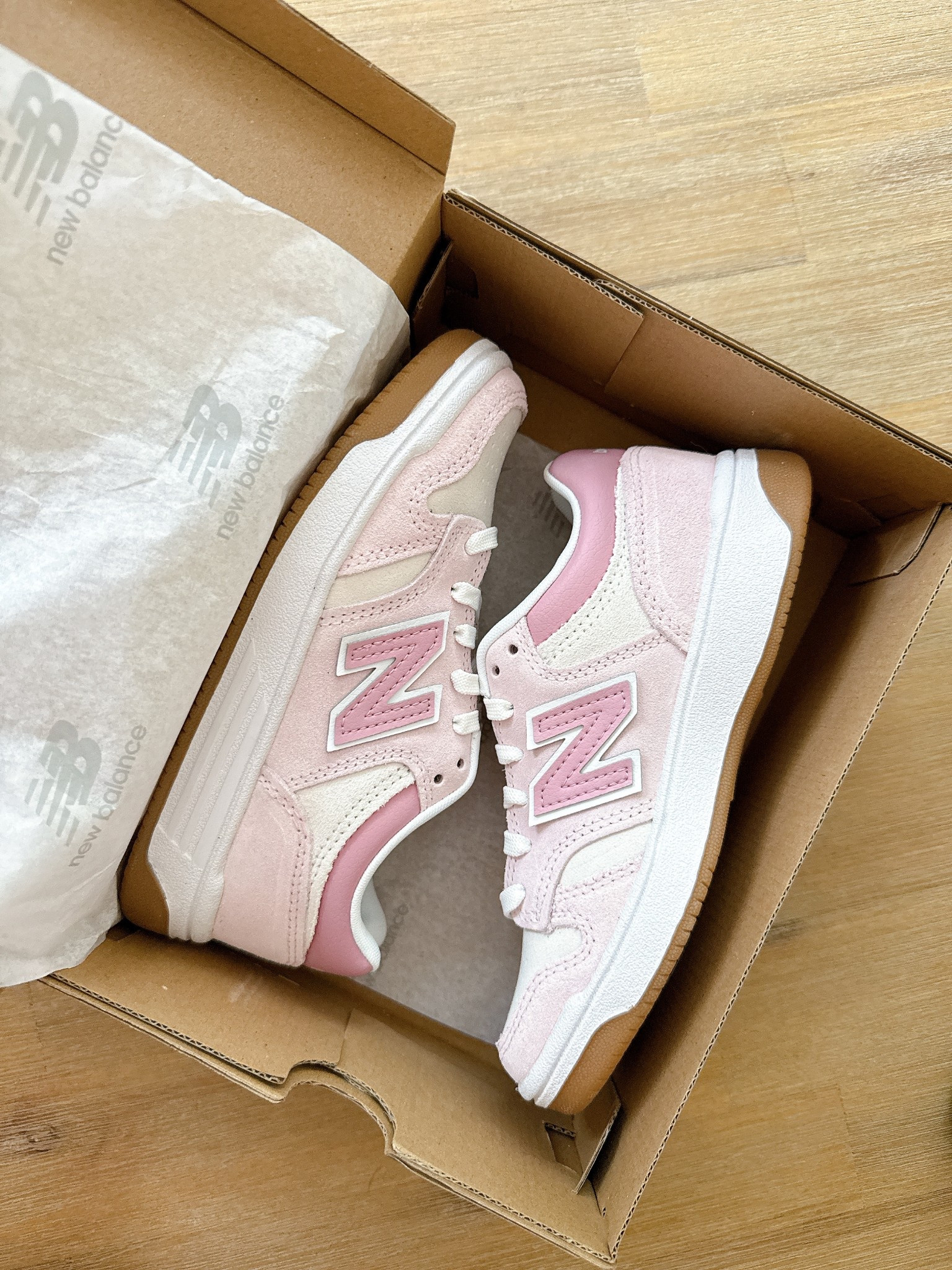 The coolest shoes for my oldest!

Shoes // Sneakers // Back to School // New Balance

#LTKKids #LTKShoeCrush