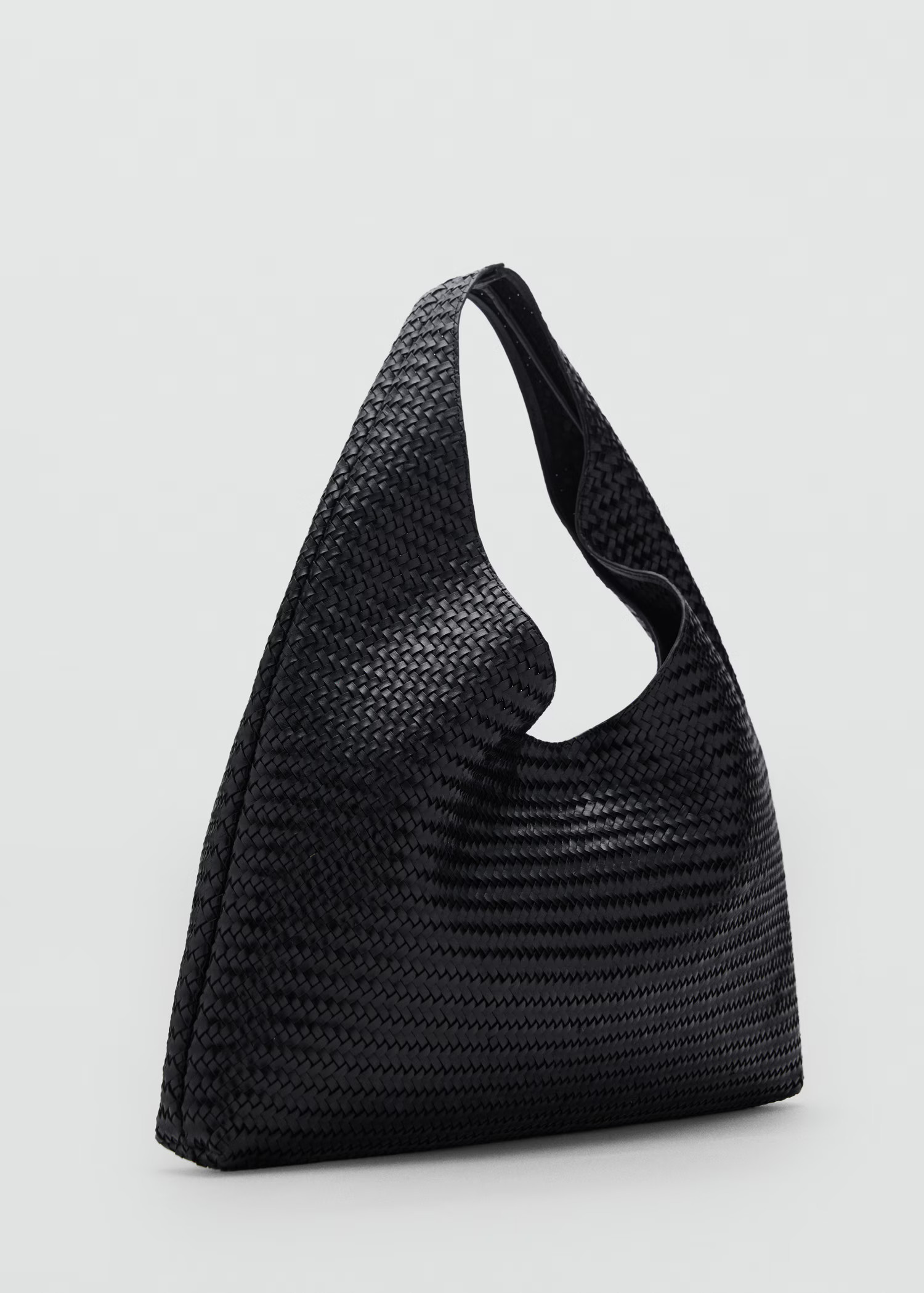 Large braided leather shoulder bag - Women | MANGO United Kingdom | MANGO (UK)