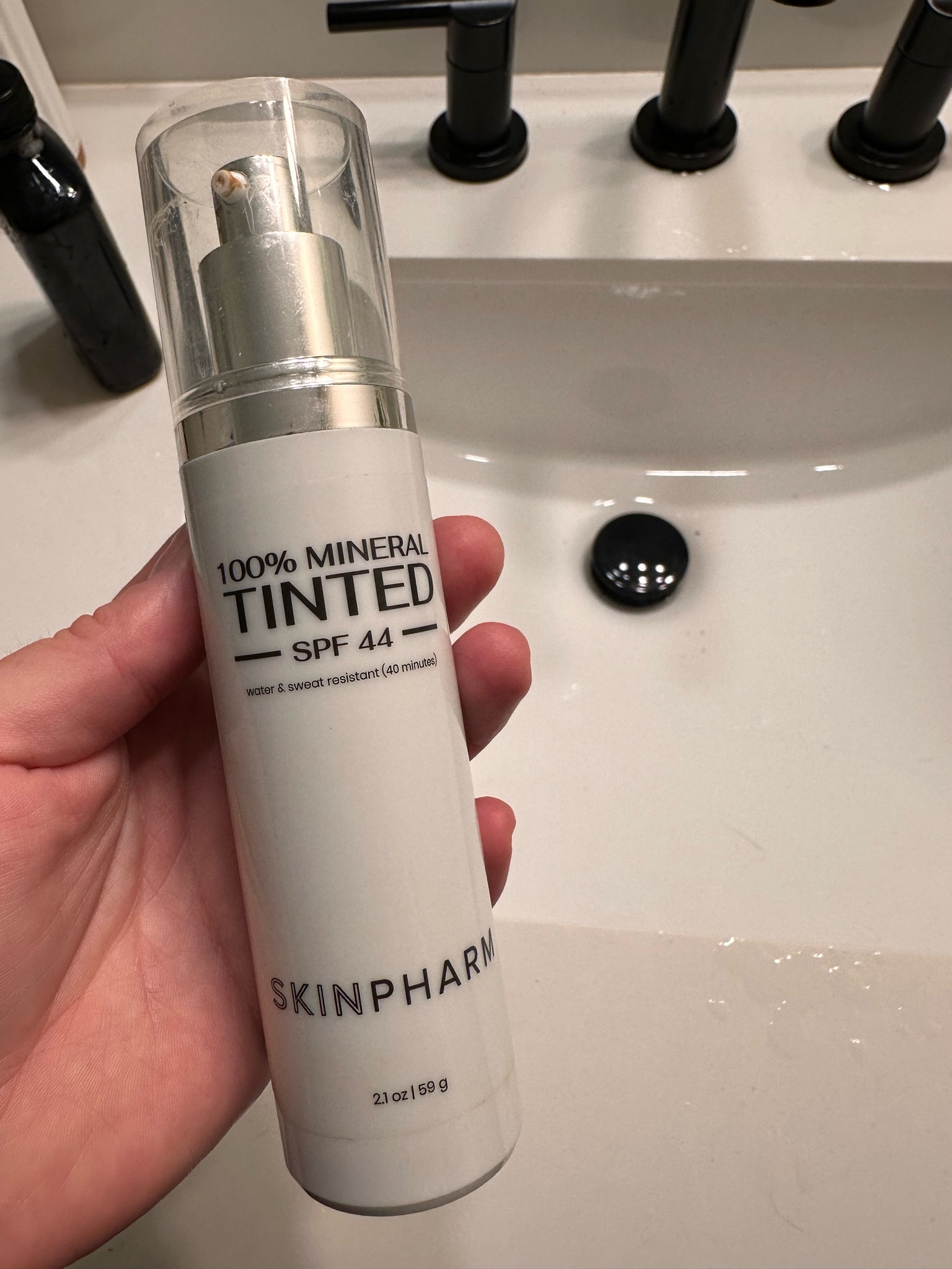 Seriously the BEST product I’ve used in a longggg time. Goes on thick but after a couple minutes gives a tinted glow✨
Literally looks like you just got a facial. 10/10!!

#LTKBeauty