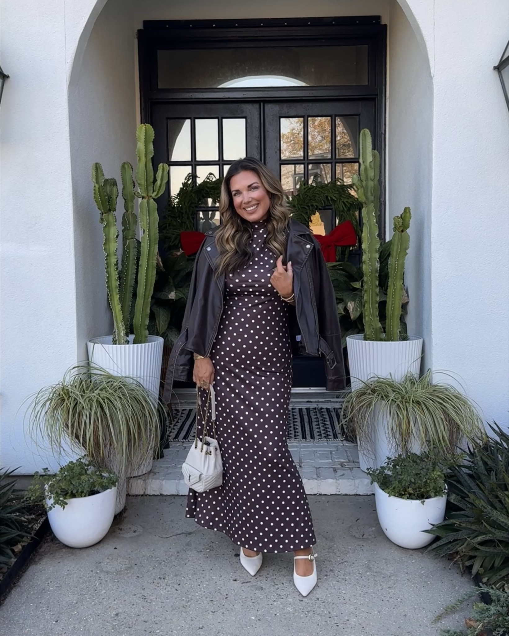 This polka dot dress under $45 is perfection & so flattering!!!!!! 
Comes in multiple colors. I’ll link my Spanx skirt that I wore under it!! 
Wearing size medium in dress and small in Spanx skirt. 


#LTKPetite #LTKFindsUnder50 #LTKOver40