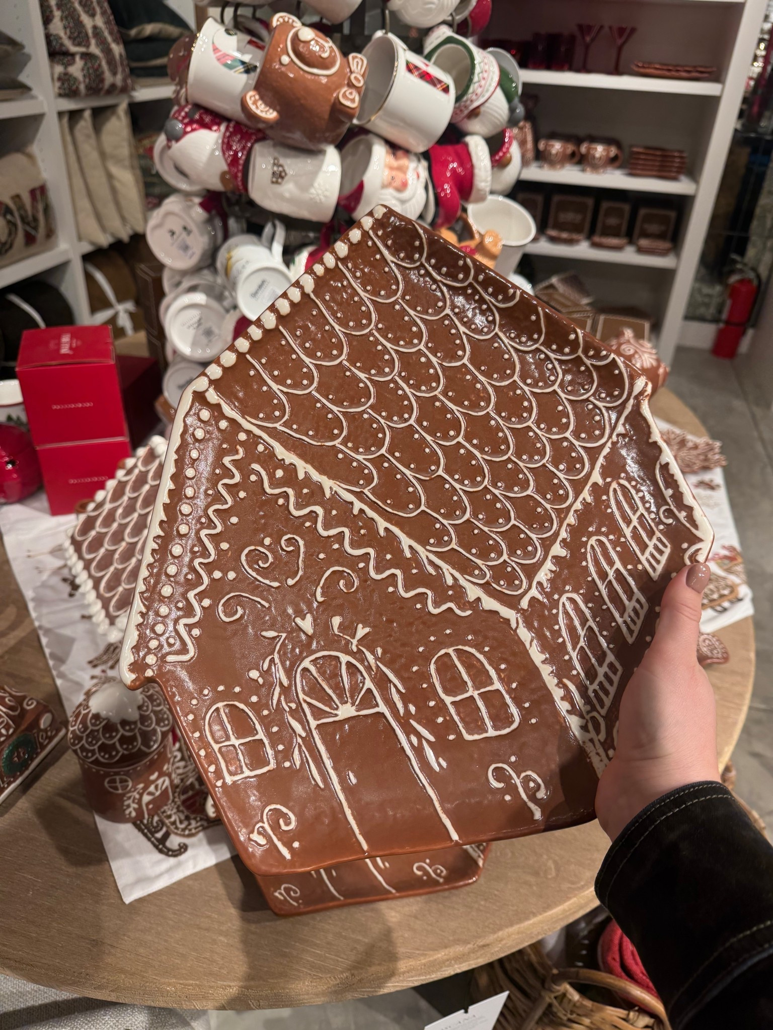 The best gingerbread pottery out there! 

#LTKHoliday #LTKGiftGuide #LTKHome