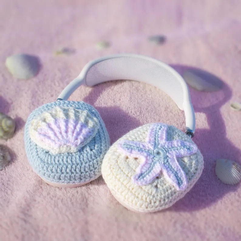 Coquette style crochet AirPods Max case pastel shell cover beachy headphone cozy aesthetic tech a... | Etsy (Global)