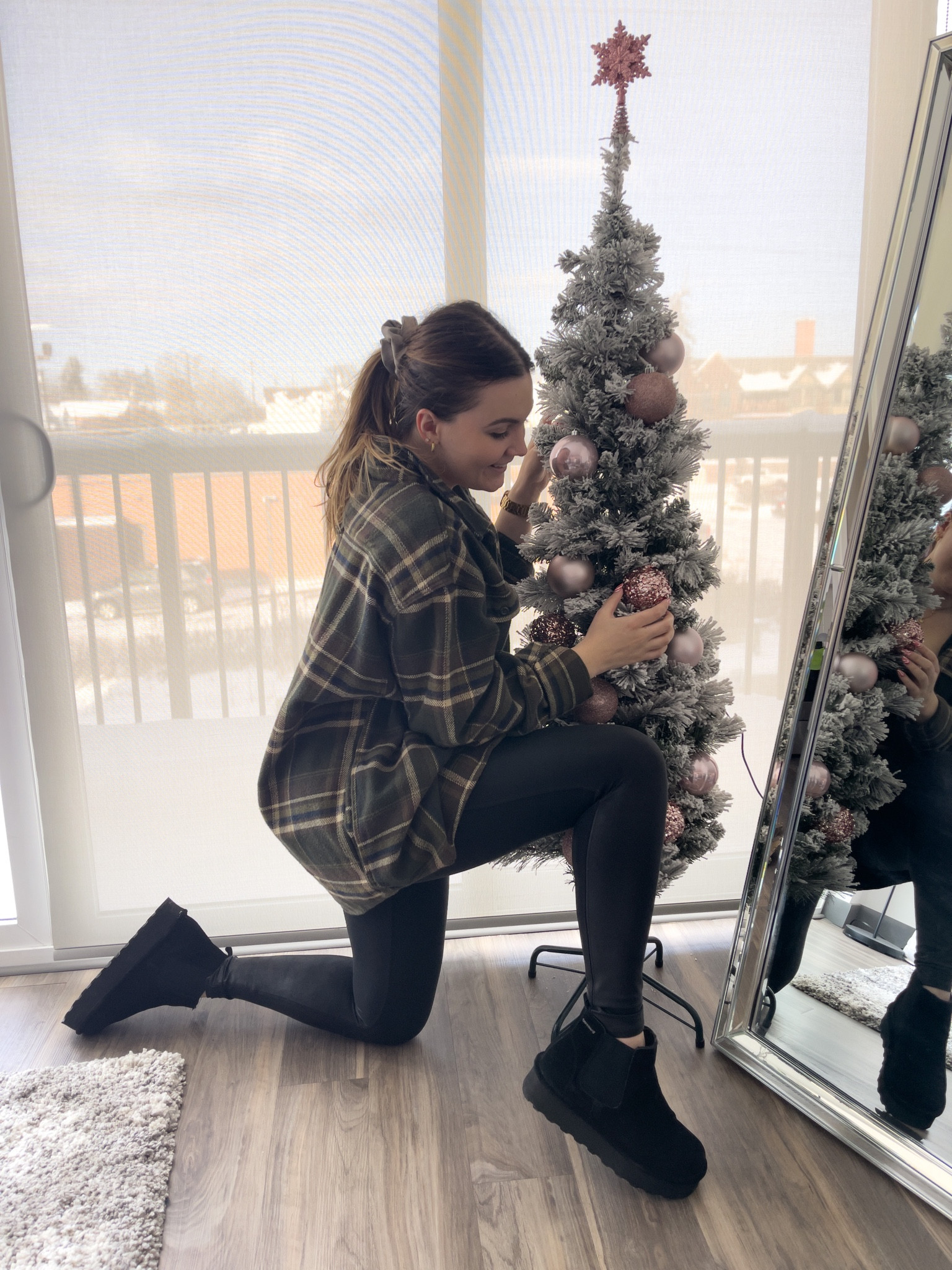 Cozy winter outfit idea featuring bearpaw boots!

I wear a size 9

#LTKGiftGuide #LTKunder100 #LTKHoliday