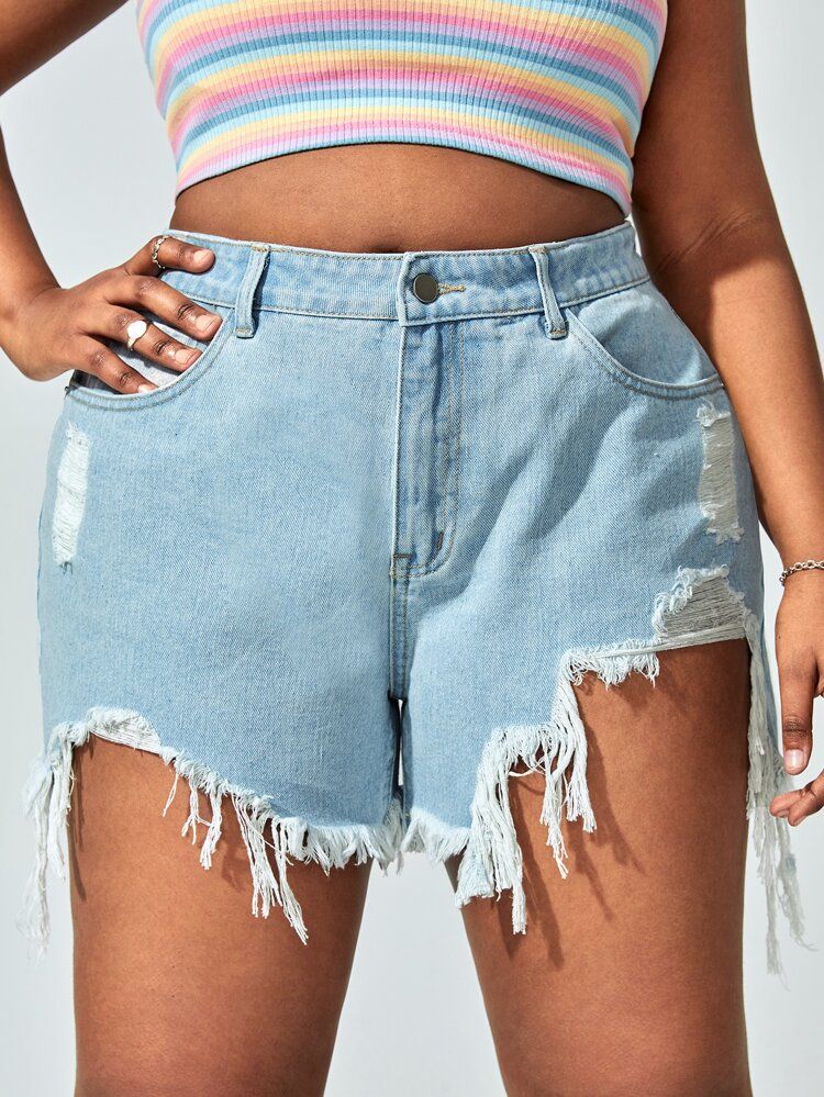 Plus High Waist Ripped Raw Trim Denim Shorts | SHEIN