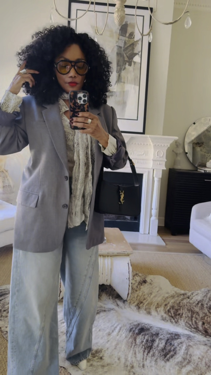 An oversized blazer is always a must ✨

#LTKstyletip