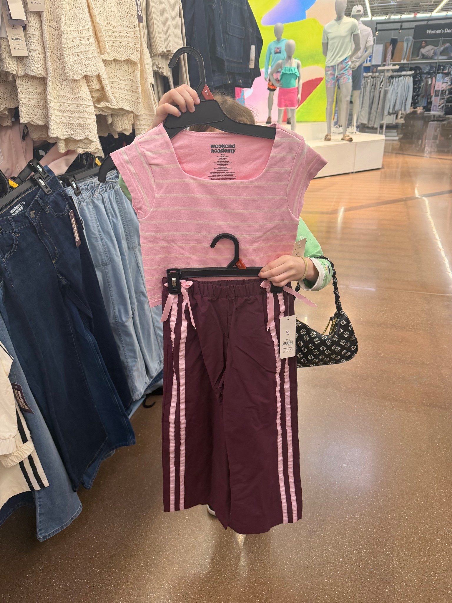 Chan picked this outfit out and how freaking CUTEEE. 



Tween outfit
Preteen outfit


#LTKSeasonal #LTKKids #LTKmomlife