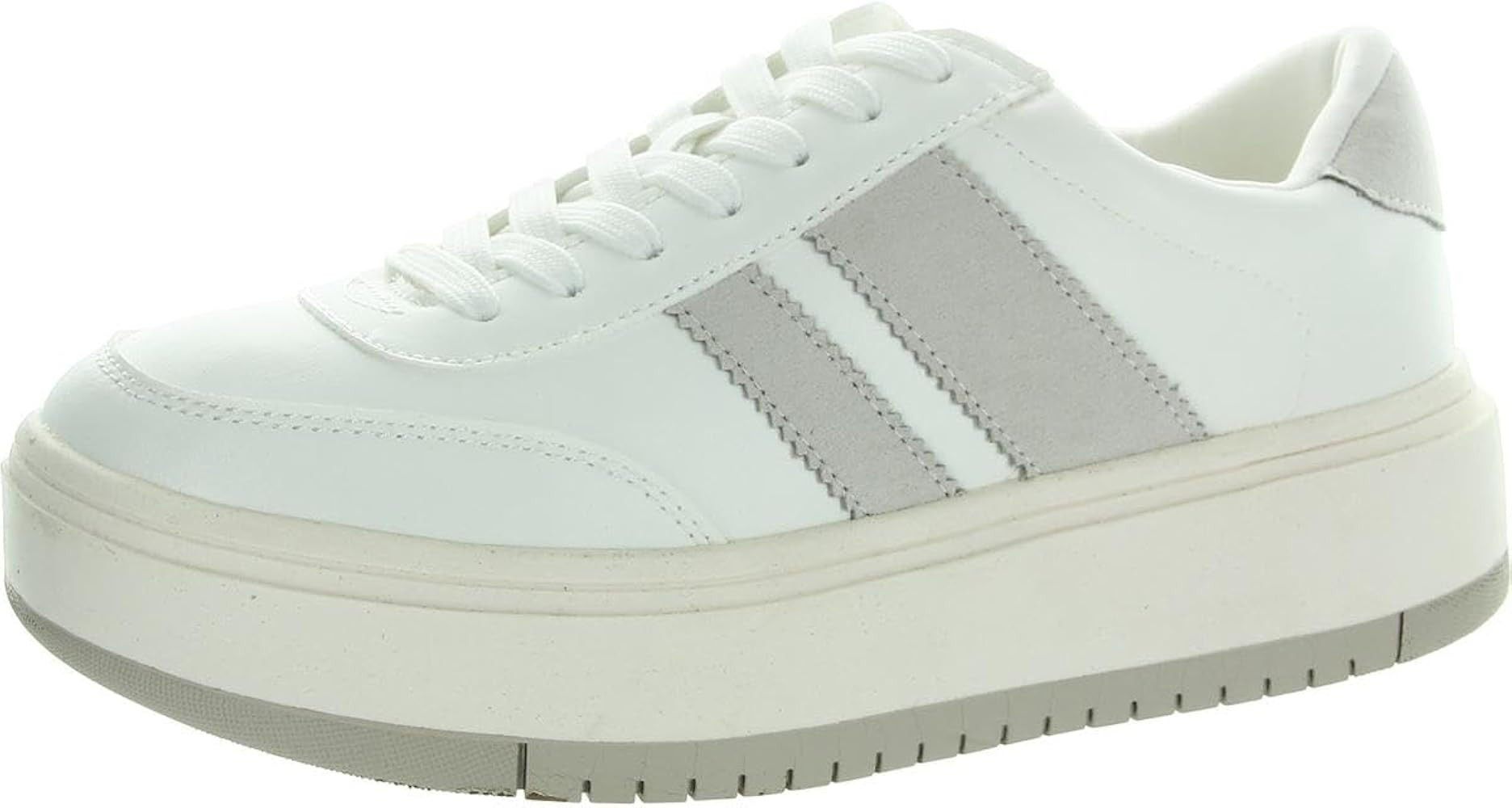 Madden Girl Women's Navida Sneaker | Amazon (US)