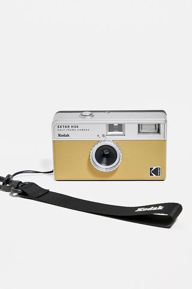 Kodak Ektar H35 Yellow Half-Frame 35mm Film Camera | Urban Outfitters (EU)