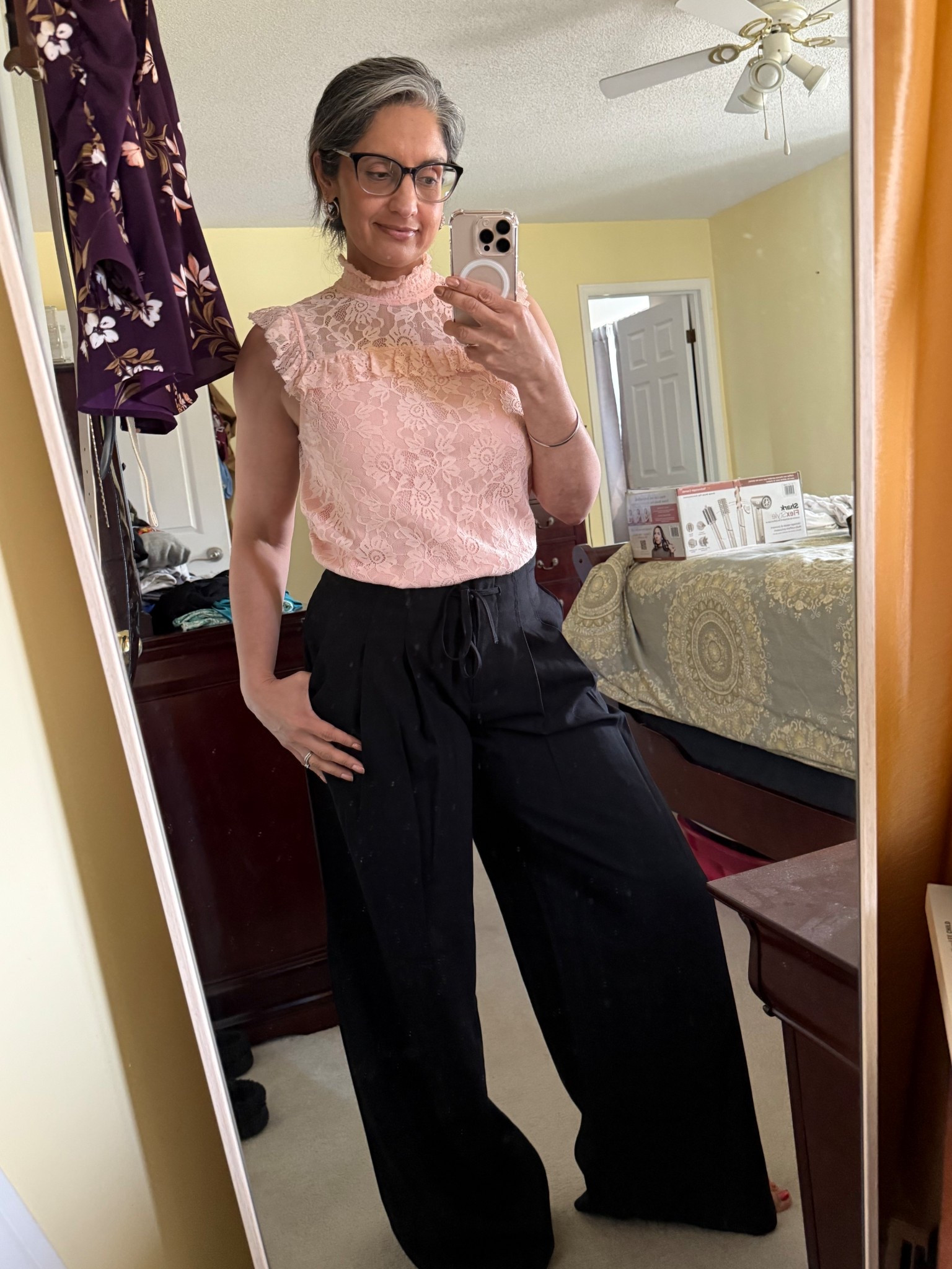 The Dynamite wideleg drawstring pants are so comfortable. I have them in white & black.

Wearing size 6

#LTKcanada #LTKstyletip #LTKsummer