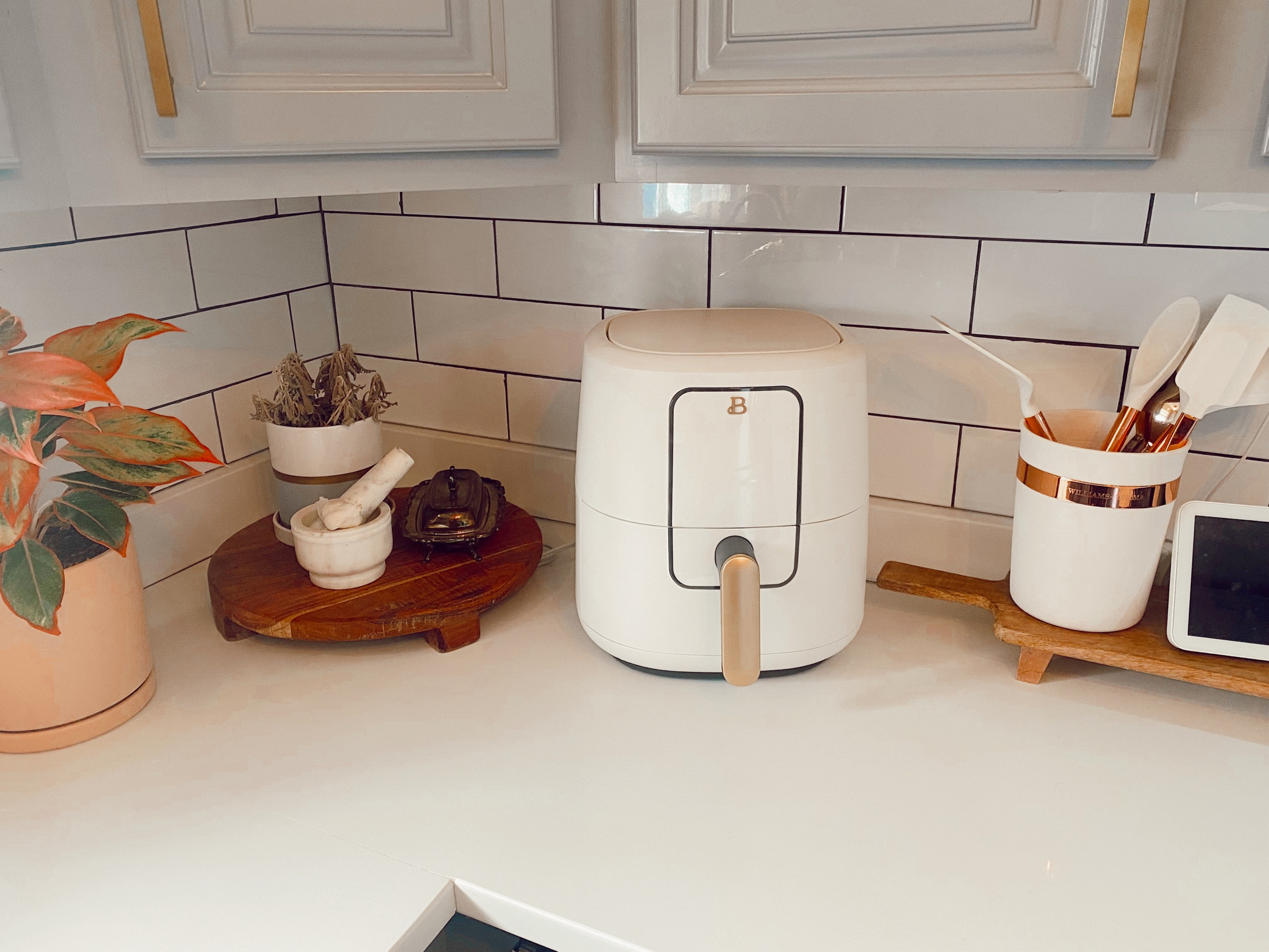 Beautiful, white and gold Drew Barrymore air fryer that I just got on sale from Walmart!

#LTKSeasonal #LTKsalealert #LTKGiftGuide