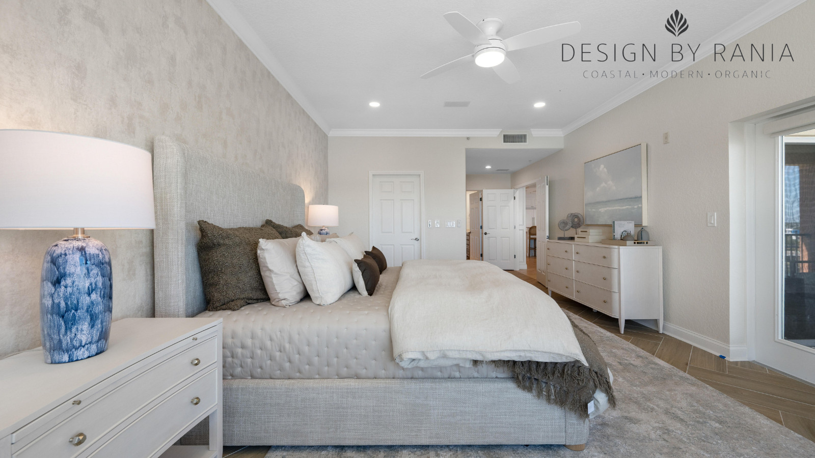 🤍 Your sign to finally upgrade your bedroom.

An upholstered bed, layered bedding, oversized pillows, and soft neutral tones are the secret to creating that luxury hotel feel at home. I've linked similar pieces so you can recreate this entire look.

Everything is waiting for you in my LTK. 

 #LTKHome #BedroomDecor #HomeStyle