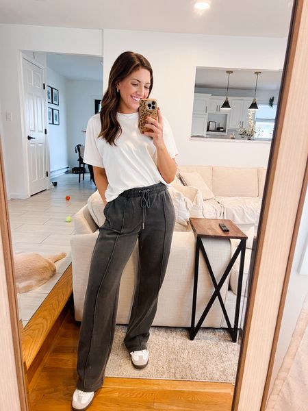 New Abercrombie arrivals x sister studio collab!

Obsessed with all of these loungewear basic pieces.

Wearing XS top & small in bottom

Loungewear, basics, easy looks, simple style, casual style, clean girl aesthetic, lpungeset, casual looks 

#LTKMostLoved #LTKover40 #LTKstyletip