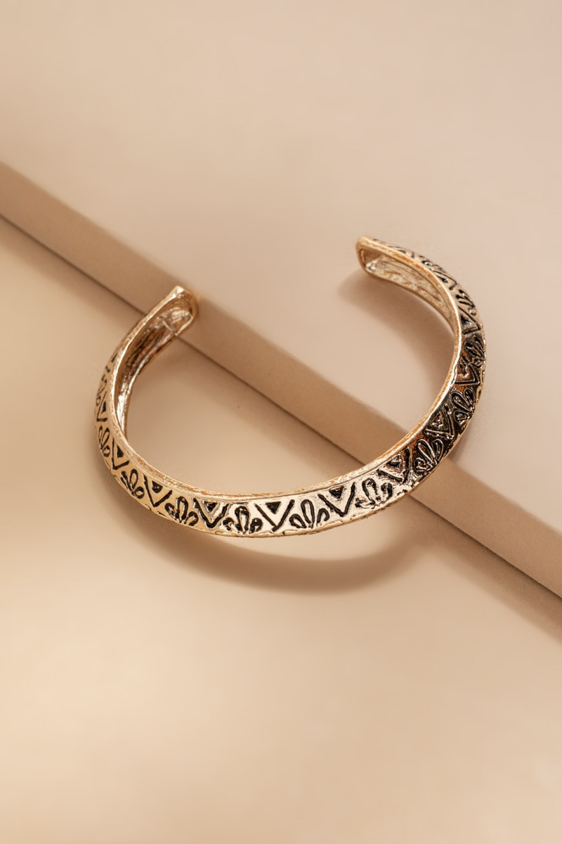 Janelle Embossed Cuff Bracelet | Francesca's