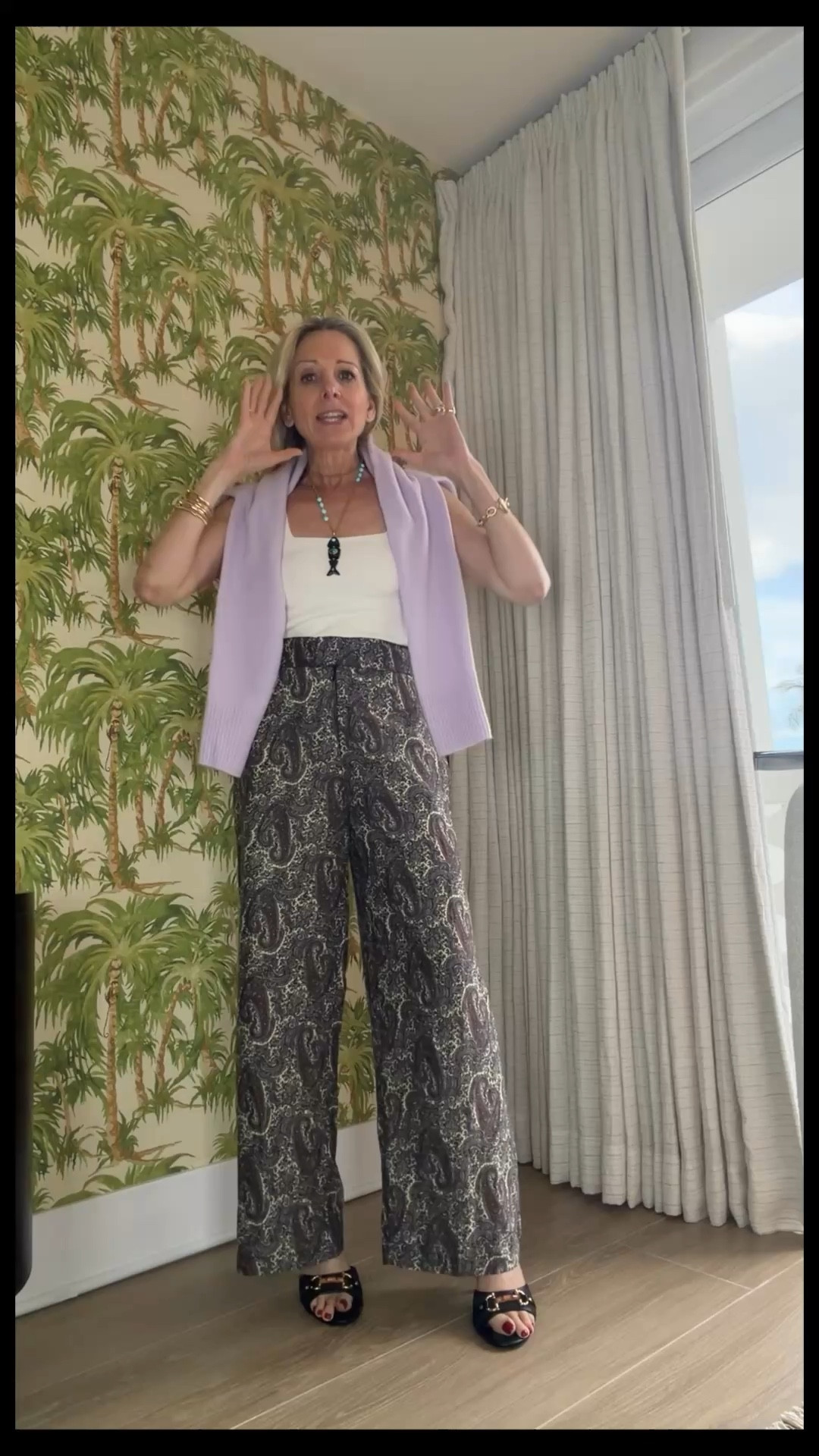 @julia_amory pants
Sweater on sale #benaarLA
Gucciesque mules @amazonfindsandfashion clutch #ysl 

#LTKSaleAlert #LTKOver40 #LTKgrwm