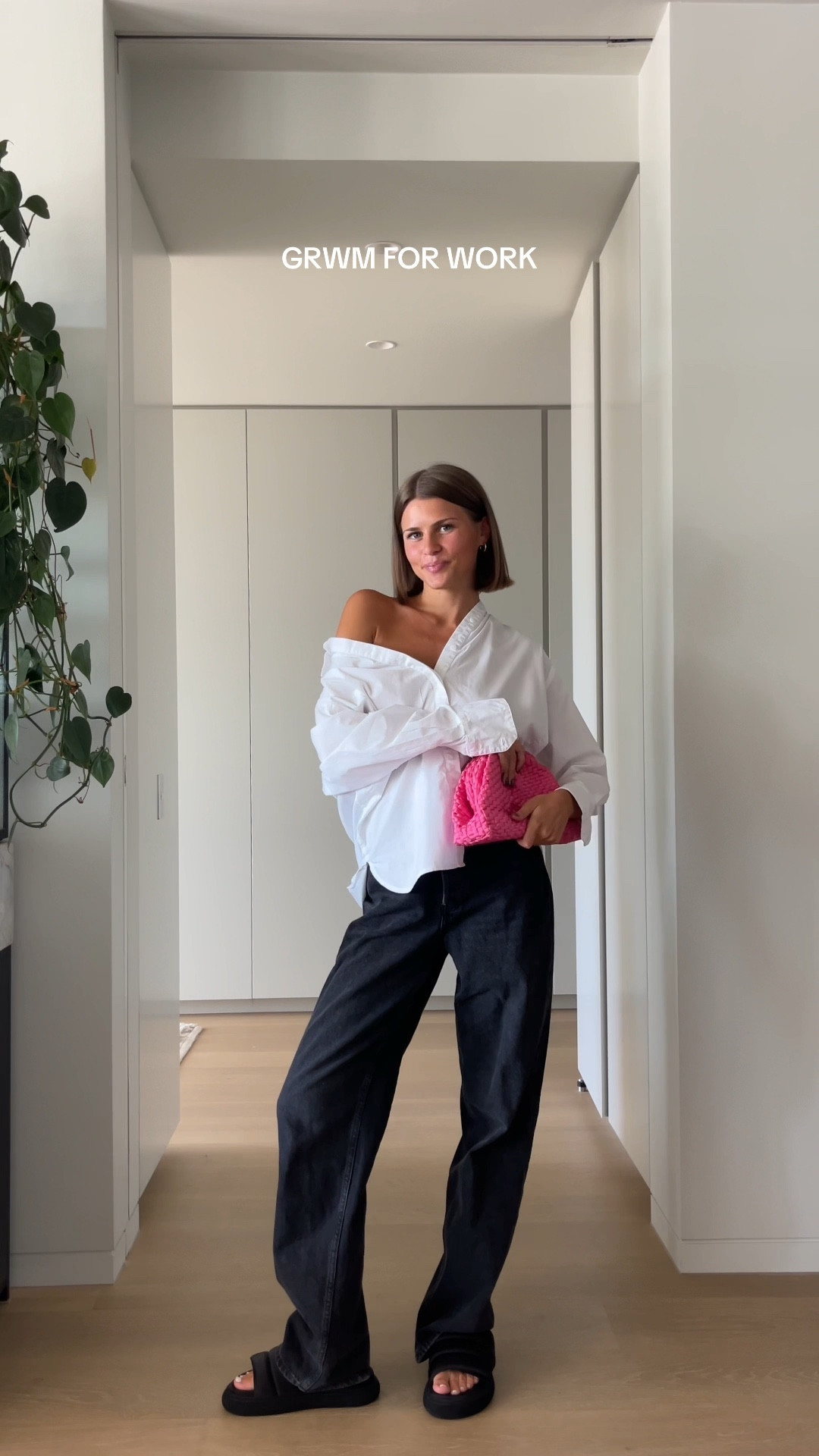 Simple work fit, jeans and a white shirt 🖤

#LTKaustralia